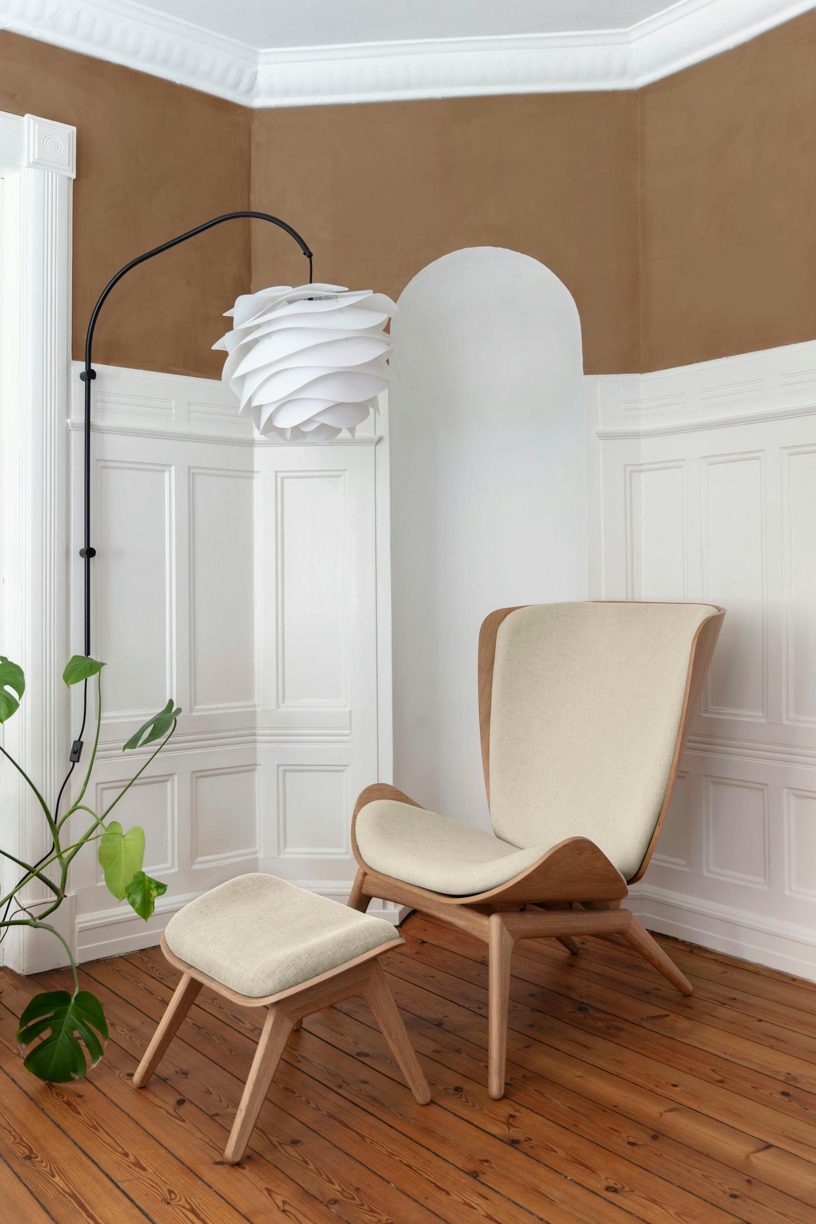 Podnóżek READER beżowy z dębową podstawą UMAGE Eye on Design