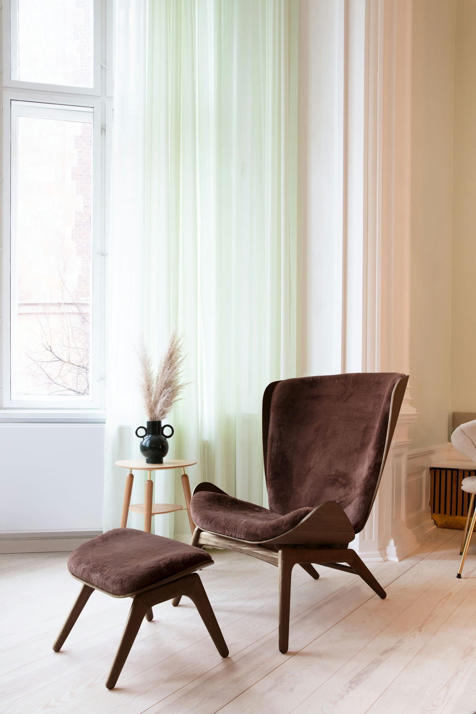 Podnóżek READER karmelowy z ciemnodębową podstawą UMAGE Eye on Design