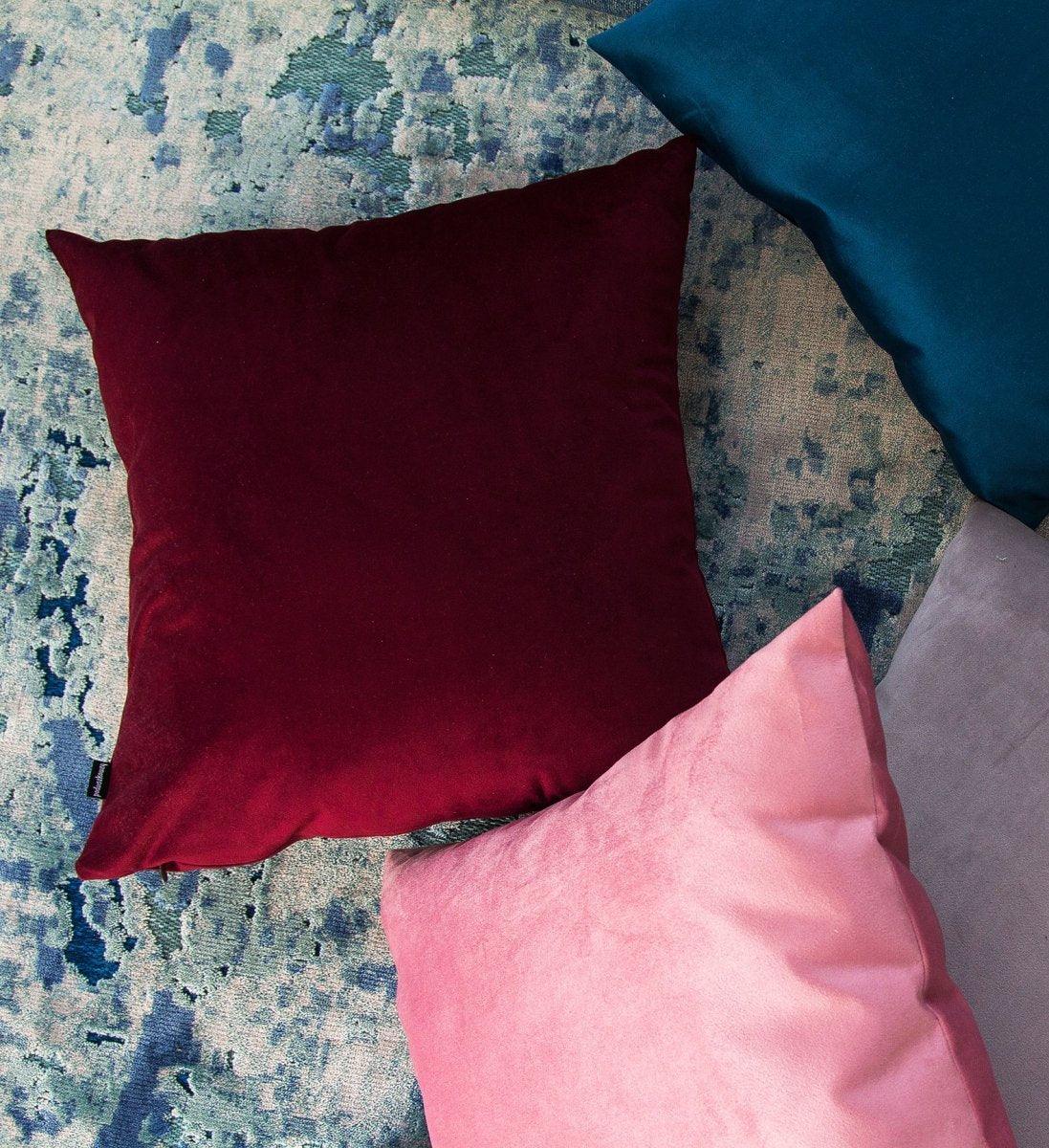 Poduszka dekoracyjna VELVET bordowy Poduszkowcy Eye on Design