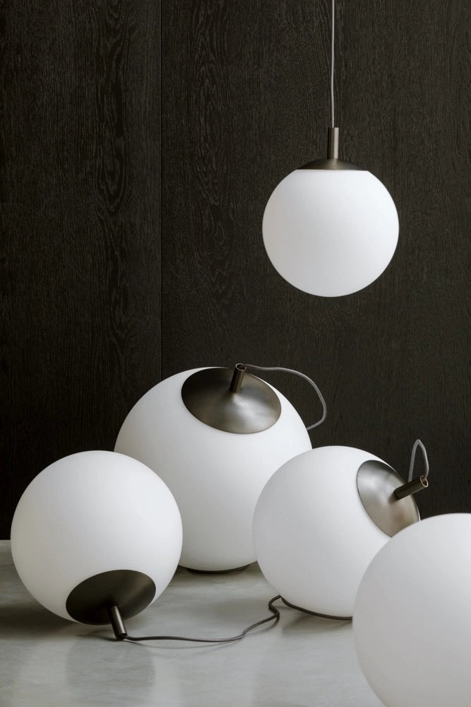 Deckenlampe ALUR 2 milchiges Glas mit titanfarbener Oberfläche