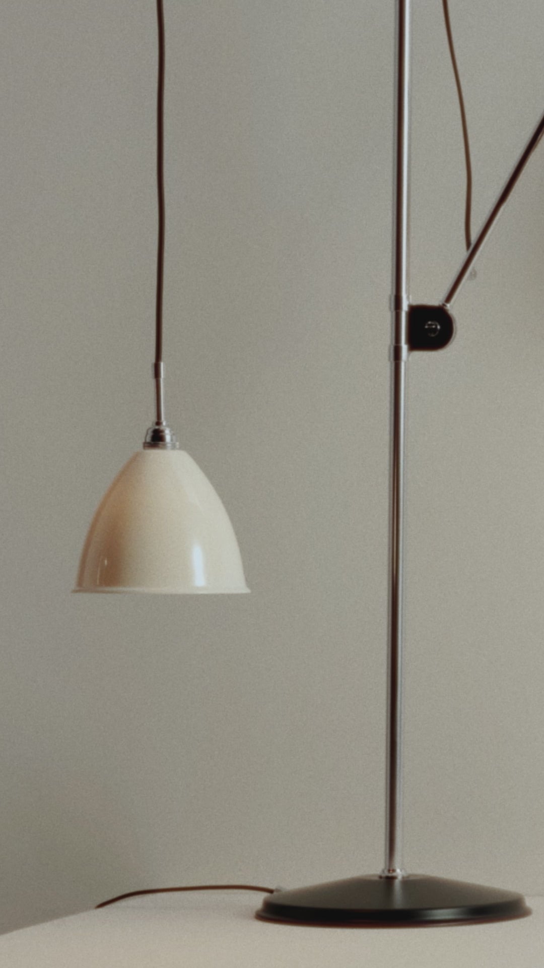 BESTLITE BL5 Wall Lamp in Brass with Cream Shade
