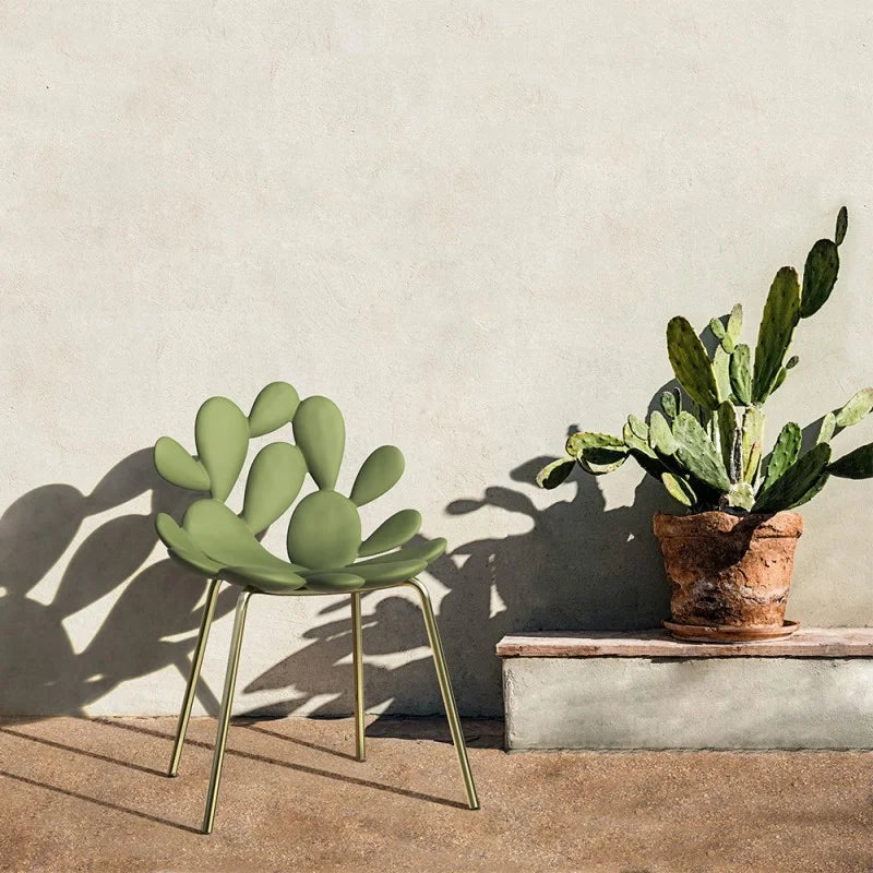 FILICUDI white garden armchair with sled base