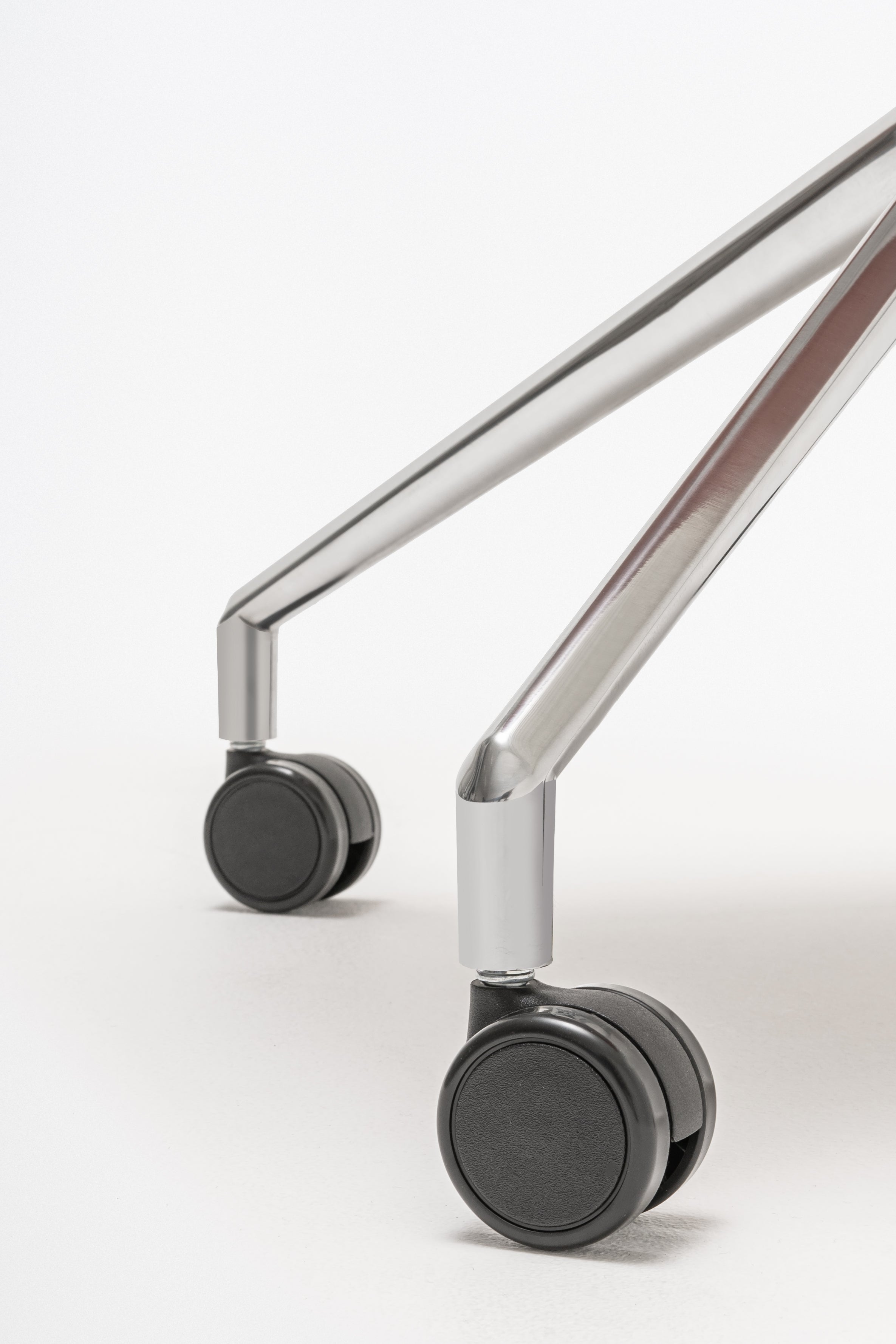 Krzesło obrotowe ULTI aluminium polerowane