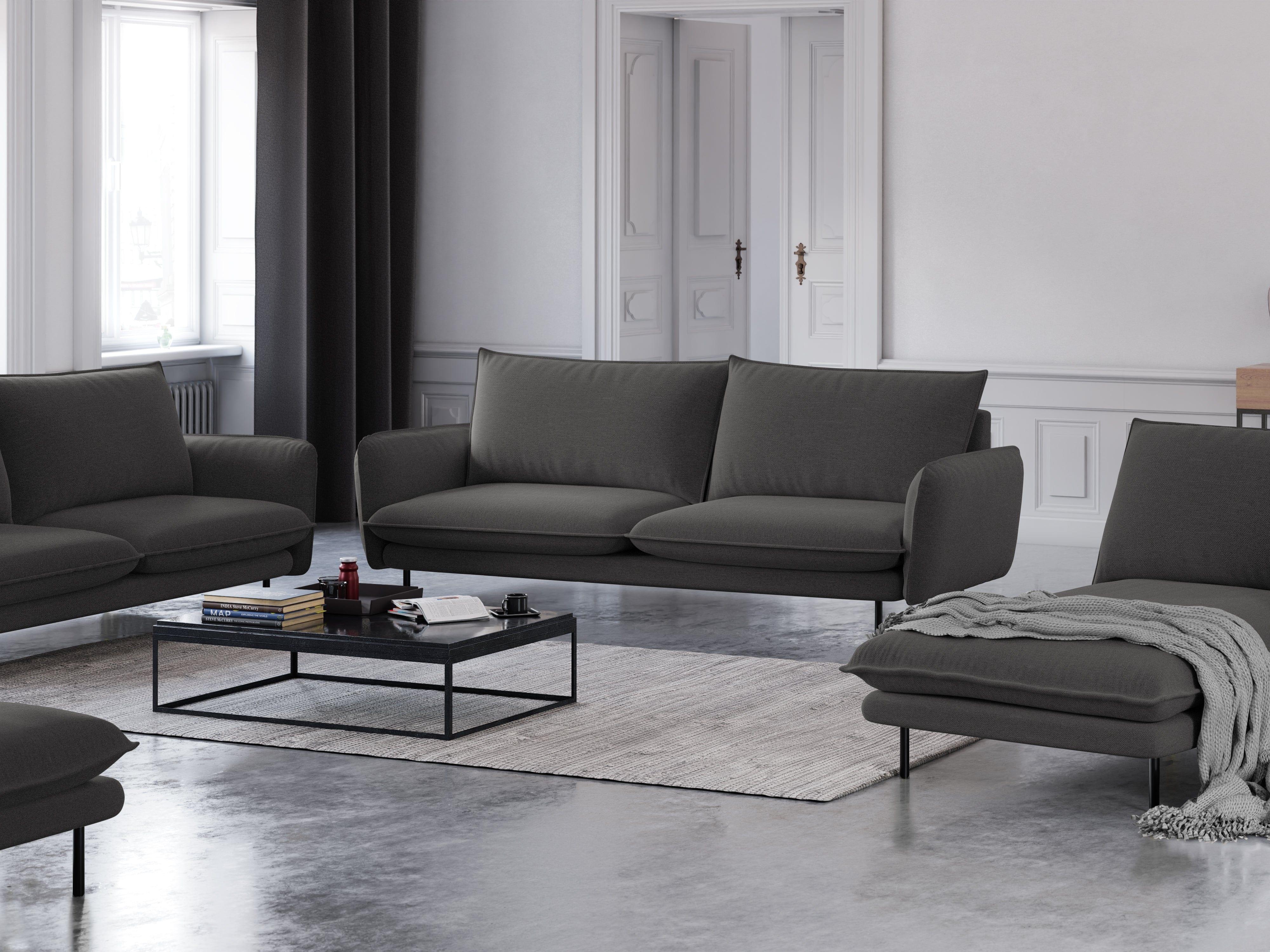 Sofa 4-osobowa VIENNA ciemnoszary z czarną podstawą Cosmopolitan Design Eye on Design