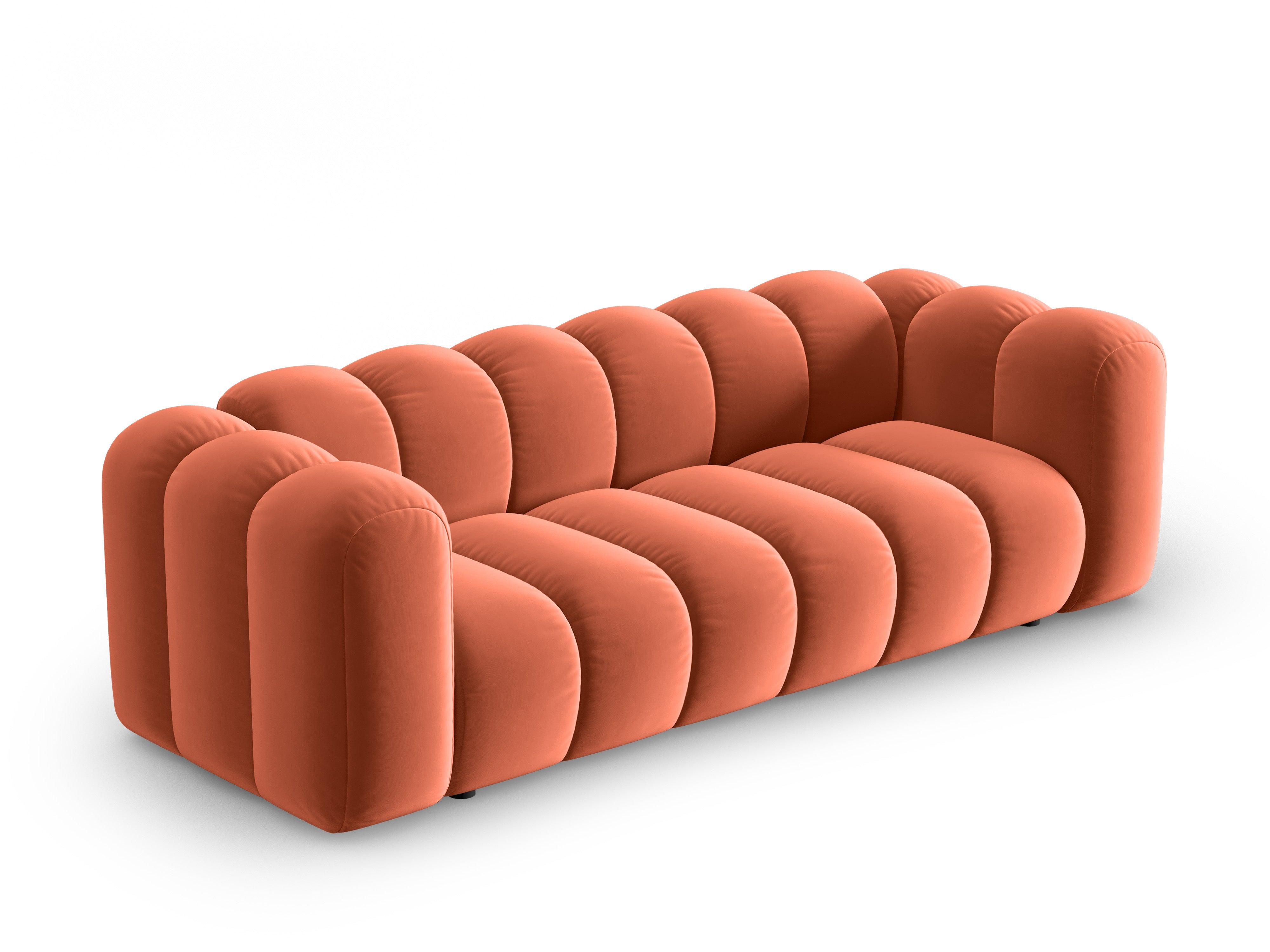 Sofa aksamitna 3-osobowa SKYLER koralowy Interieurs 86 Eye on Design