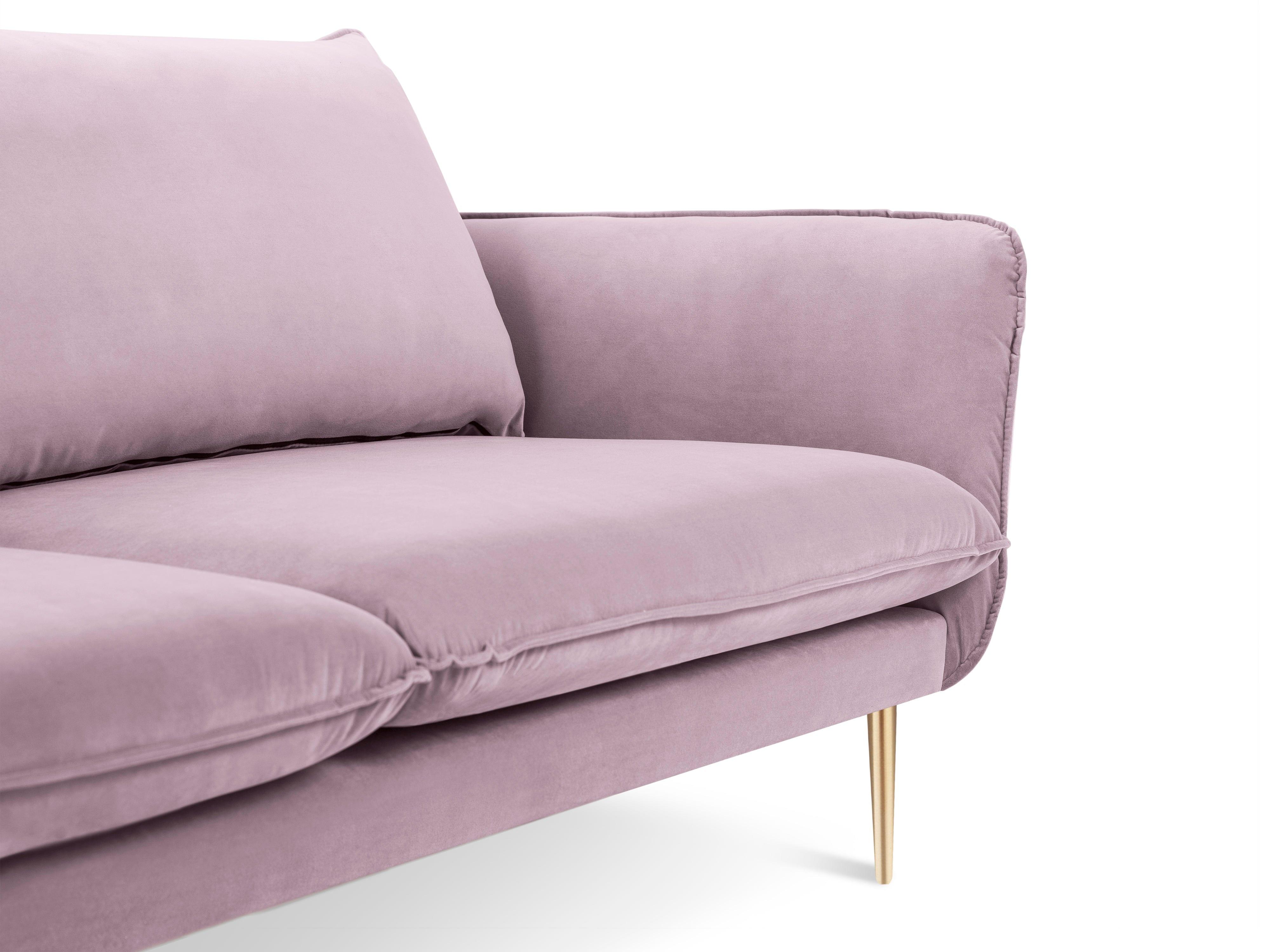 Sofa aksamitna 3-osobowa VIENNA pudrowy róż ze złotą podstawą Cosmopolitan Design Eye on Design