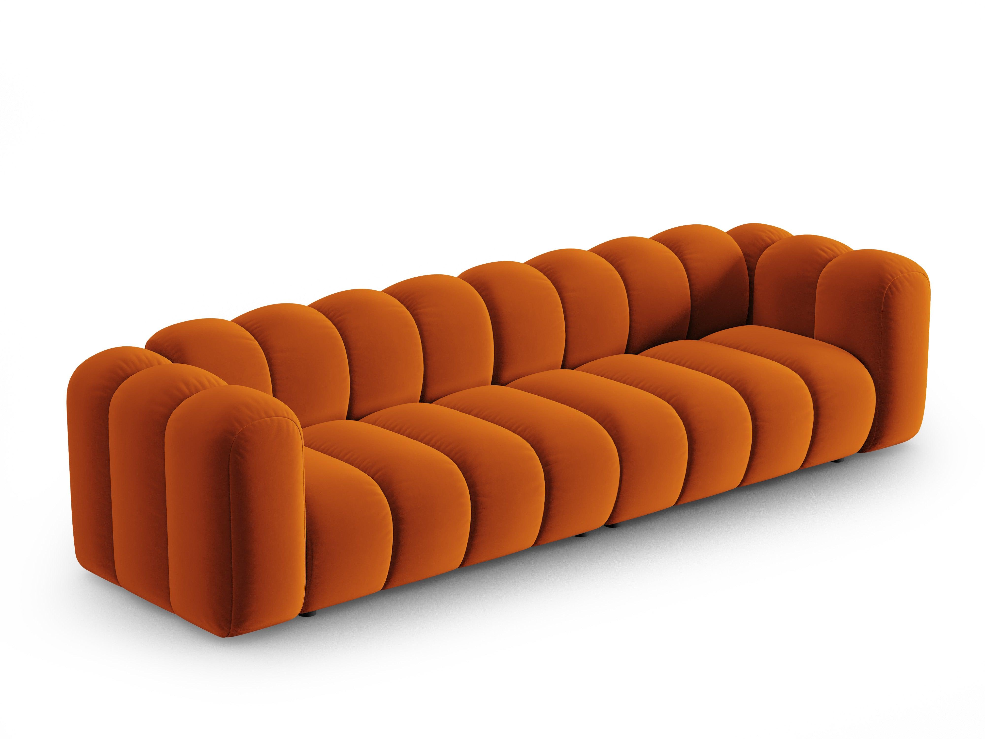 Sofa aksamitna 4-osobowa SKYLER ceglany Interieurs 86 Eye on Design
