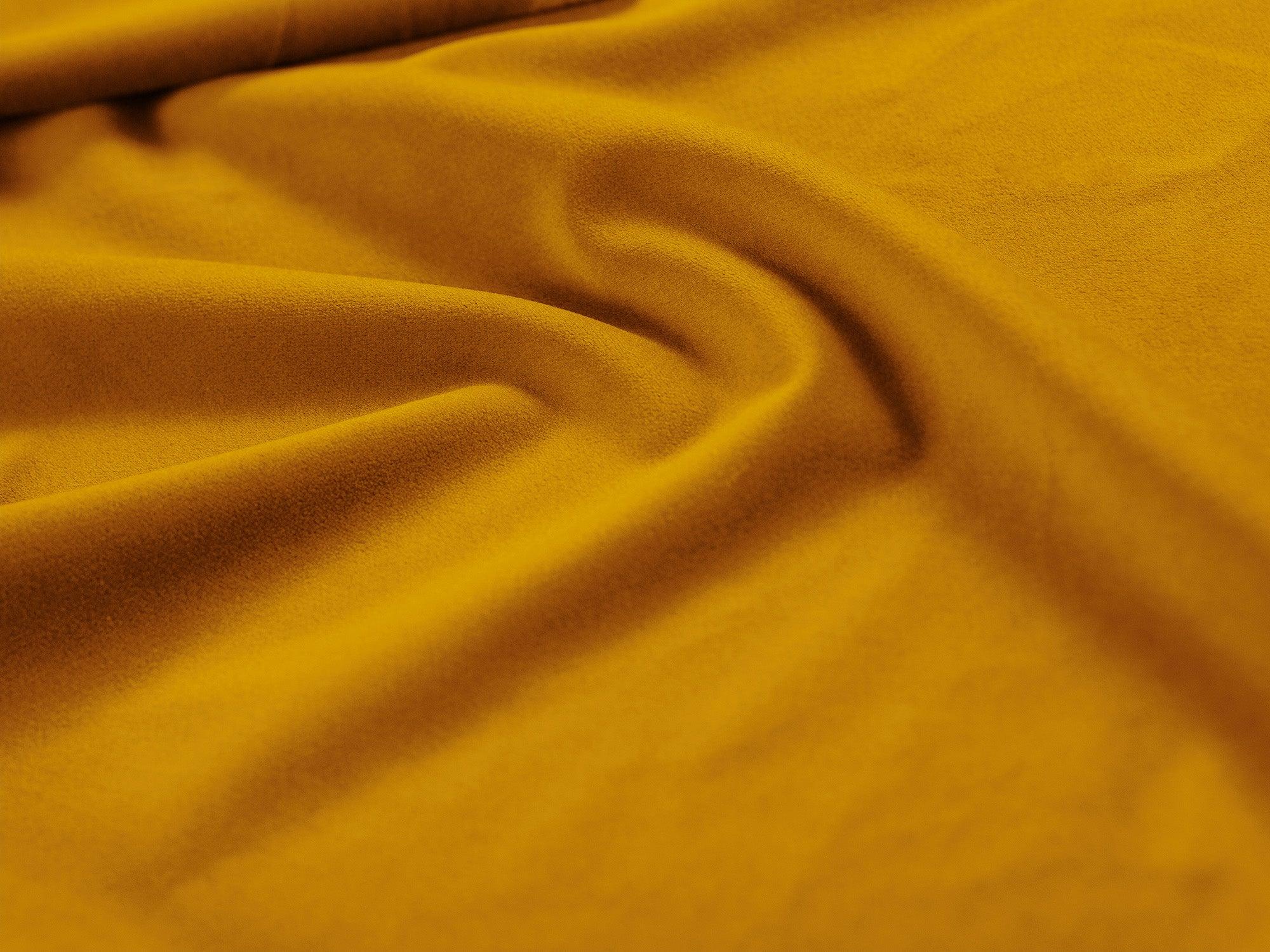 Sofa aksamitna 4-osobowa SKYLER musztardowy Interieurs 86 Eye on Design