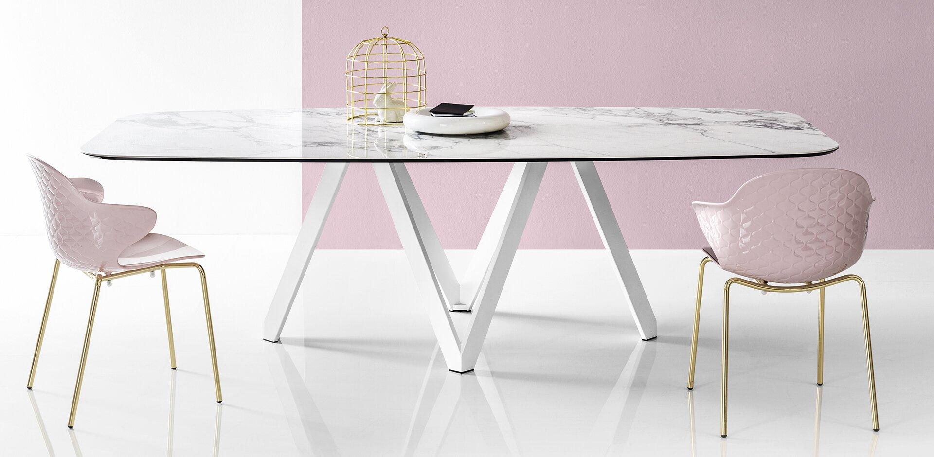 Stół CARTESIO złoty marmur z metalową podstawą Calligaris Eye on Design