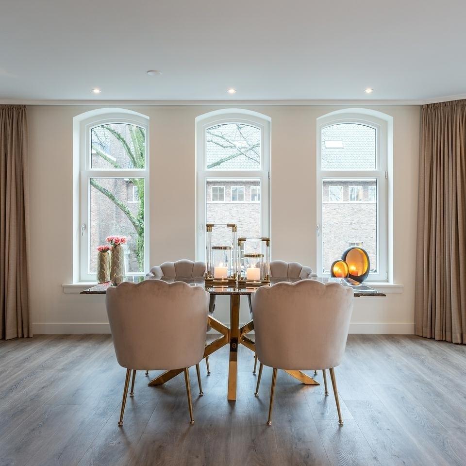 Stół CONRAD brązowy marmur Richmond Interiors Eye on Design