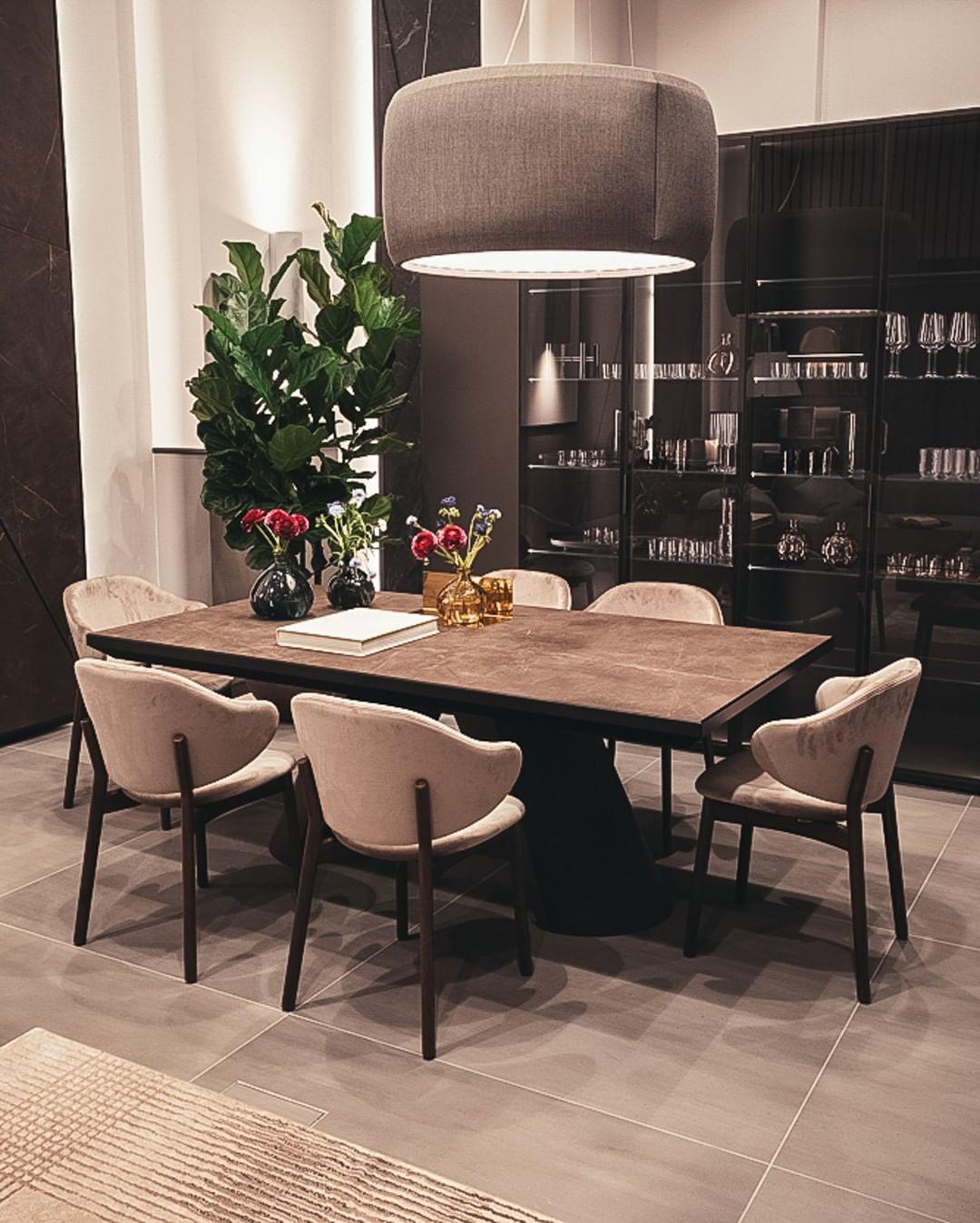 Stół prostokątny APIAN biały marmur Calligaris Eye on Design