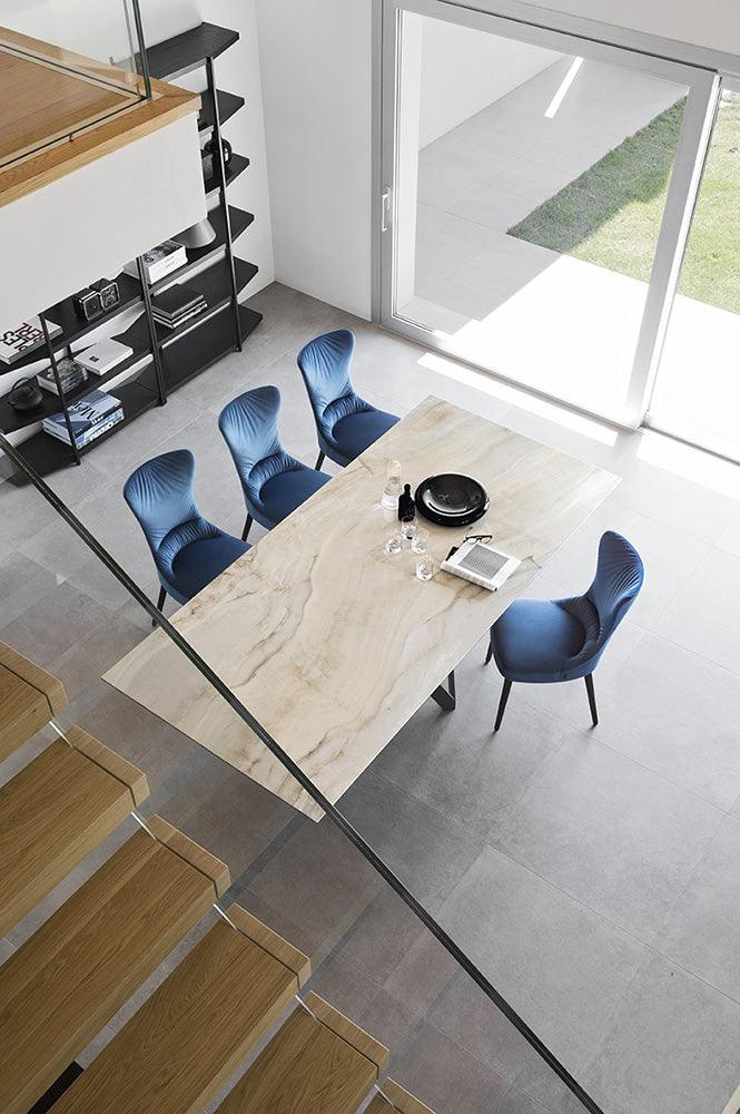 Stół prostokątny CARTESIO biały marmur z metalową podstawą Calligaris Eye on Design