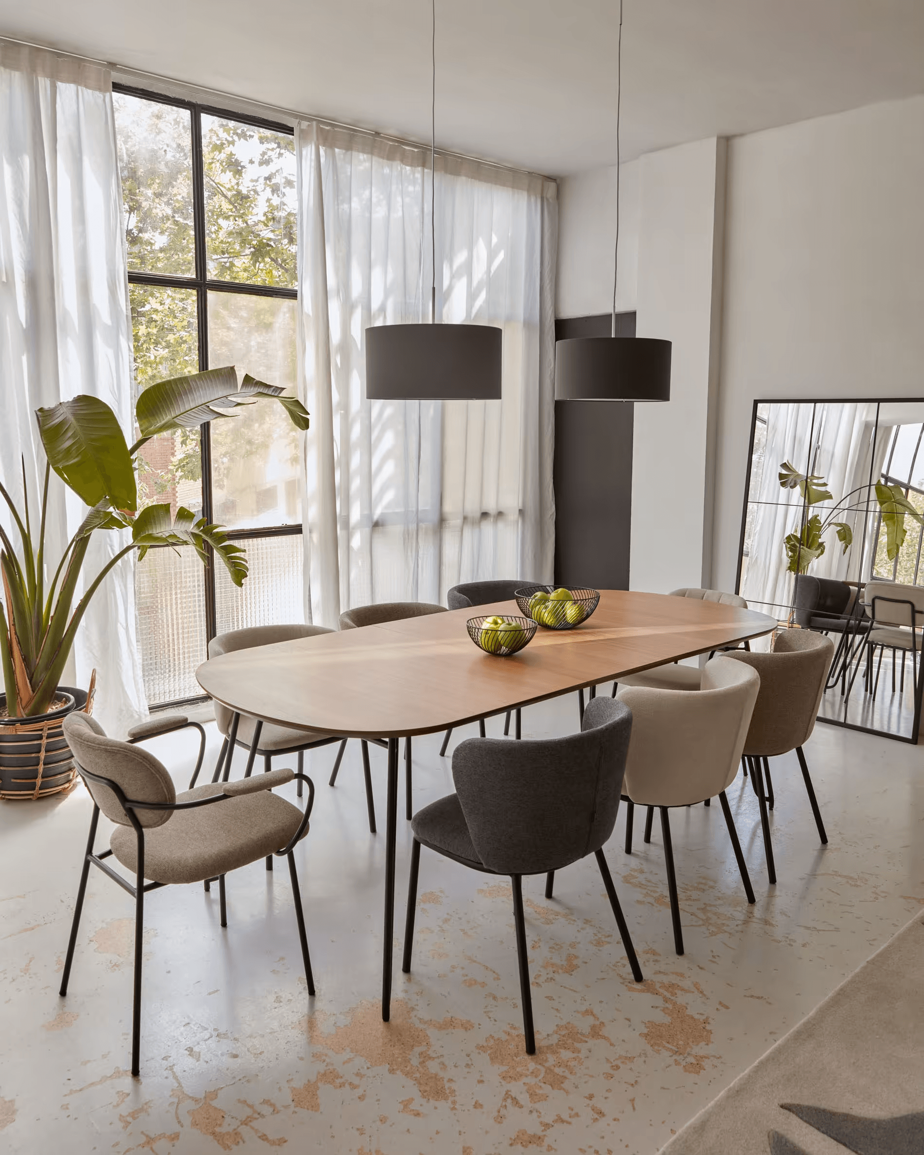 Stół rozkładany NOVAC fornir dębowy La Forma Eye on Design