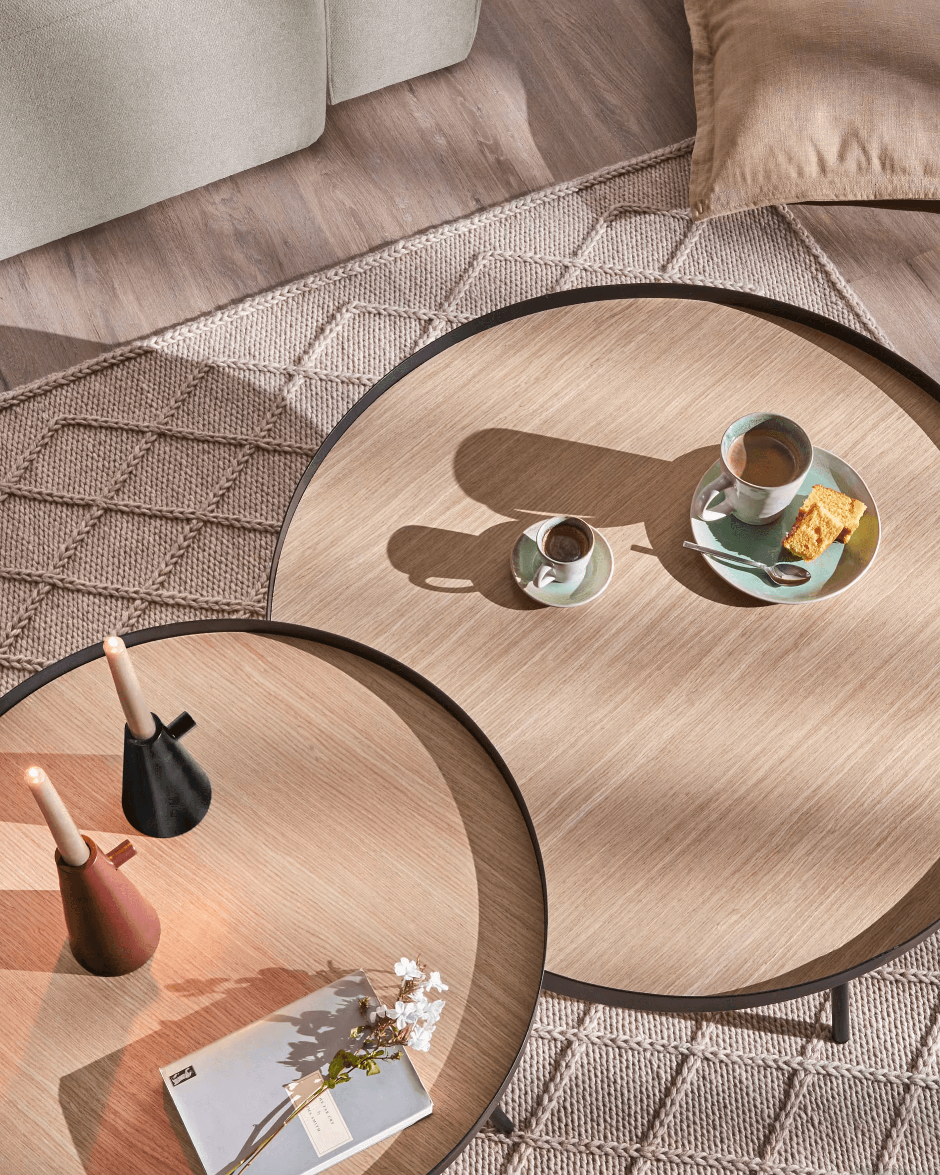 Stolik kawowy NENET czarny La Forma Eye on Design