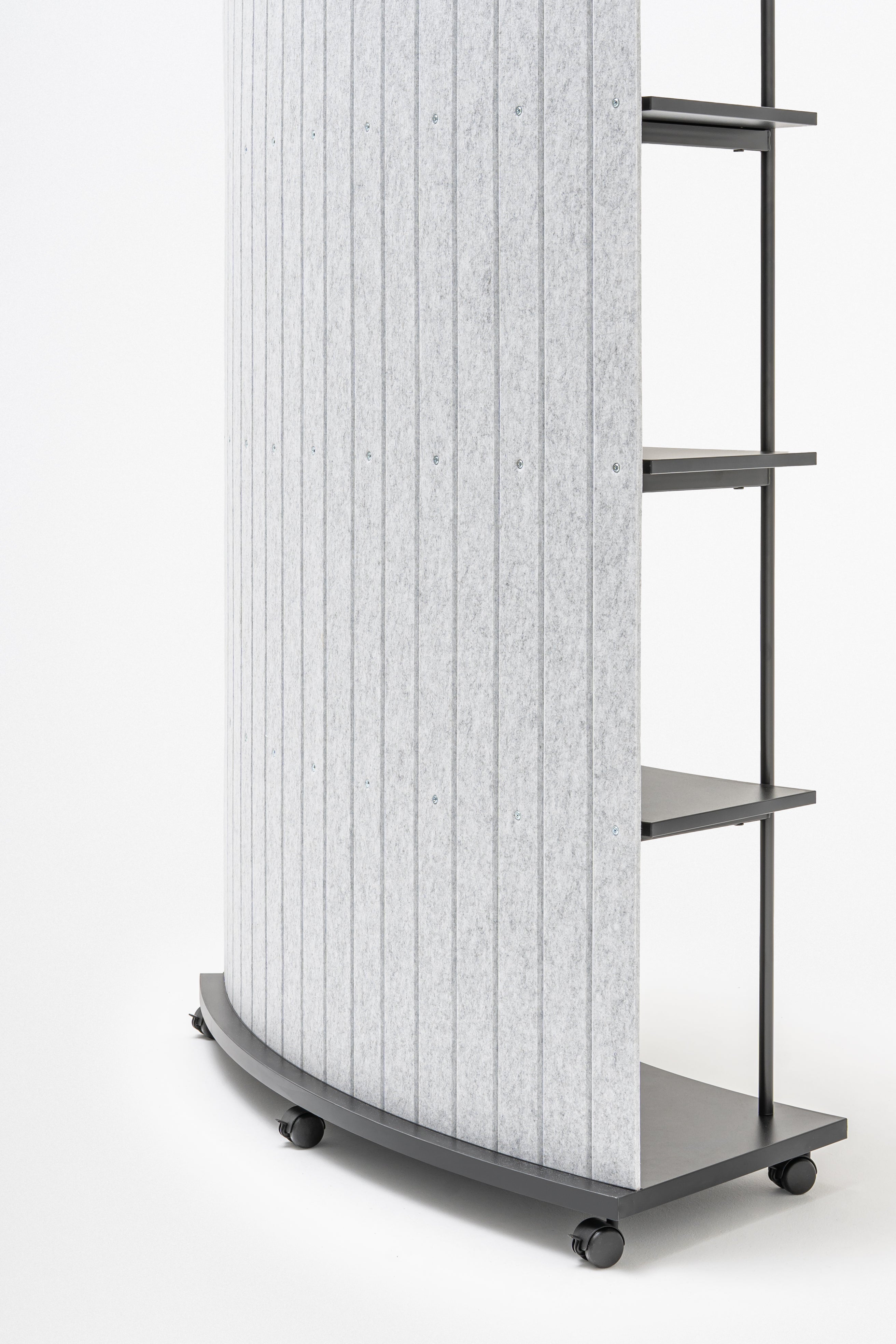 Steel shelving tanca rear from felt