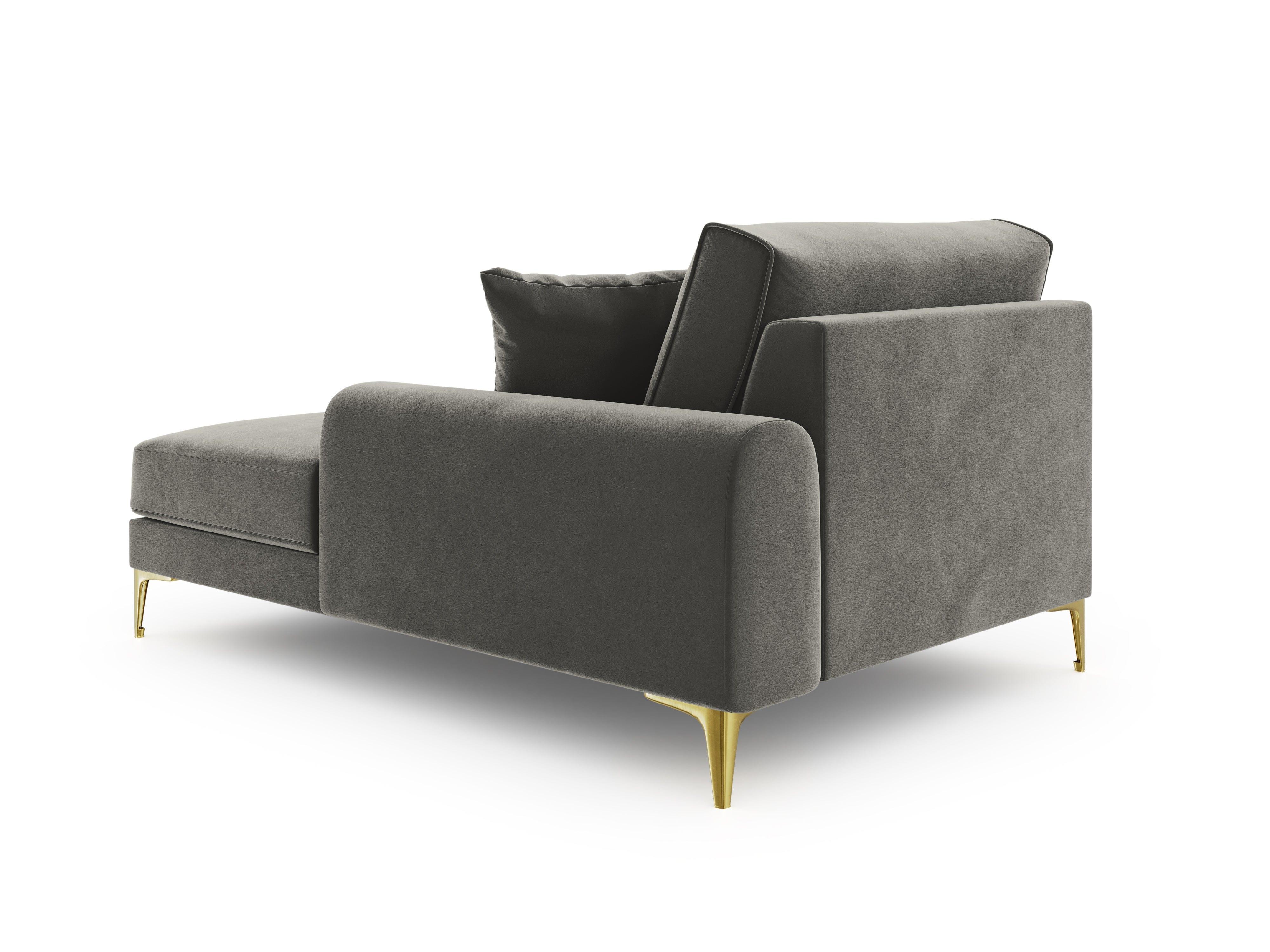 Szezlong aksamitny prawostronny MADARA szary ze złotą podstawą Mazzini Sofas Eye on Design