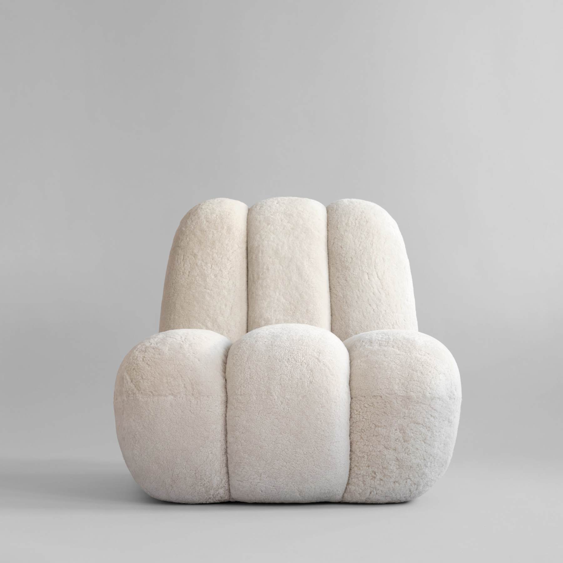 Fotel w tkaninie Sheepskin TOE kremowy