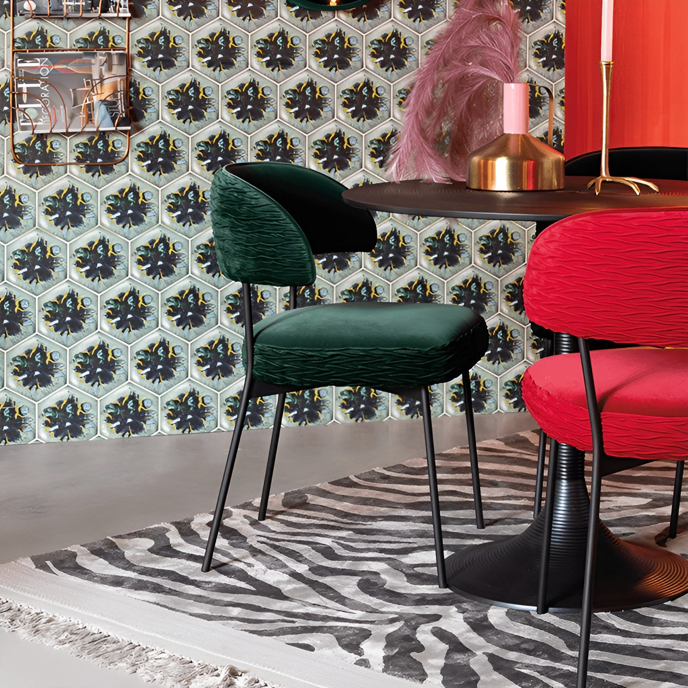 THE WINNER TAKES IT ALL chair dark green with a black base