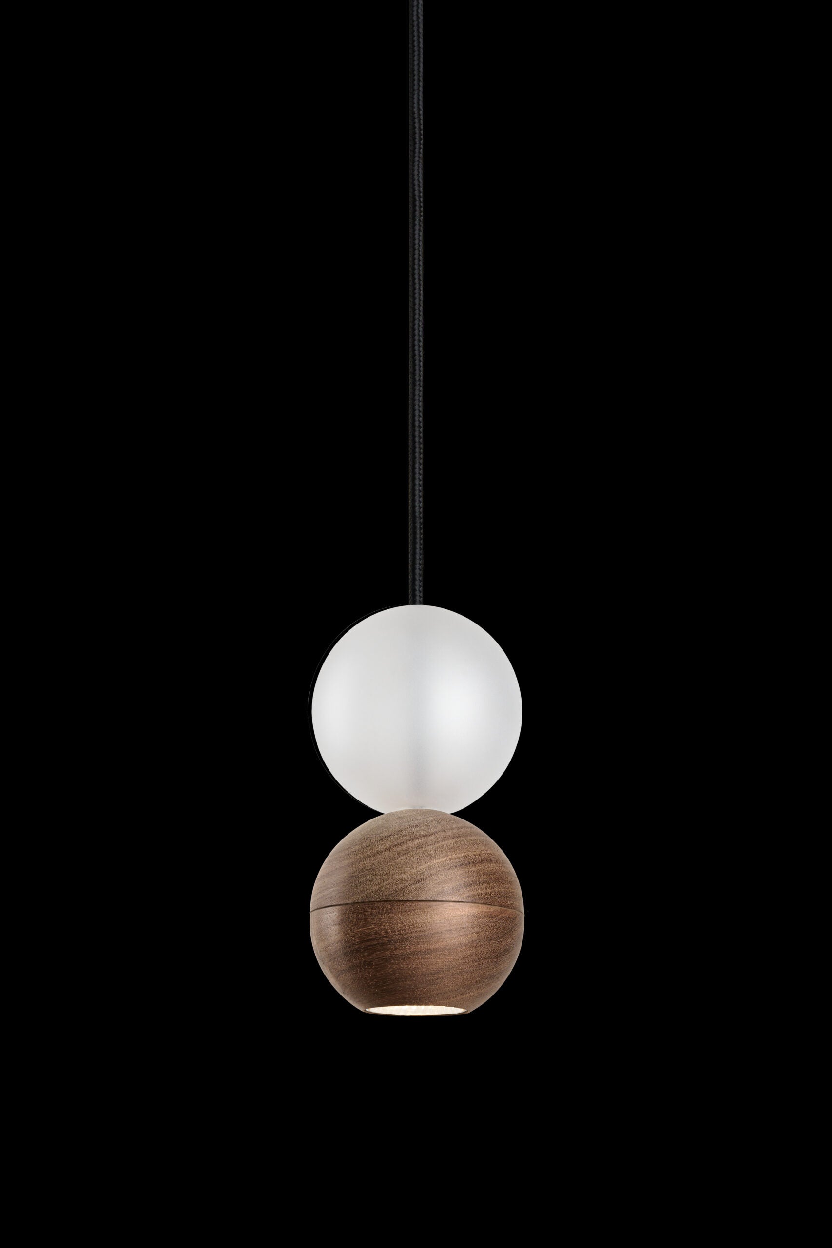 Lampa wisząca WOODOO GLASS lite drewno orzechowe