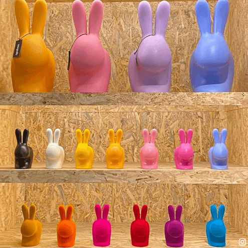 Stoper do drzwi RABBIT czarny Qeeboo Eye on Design