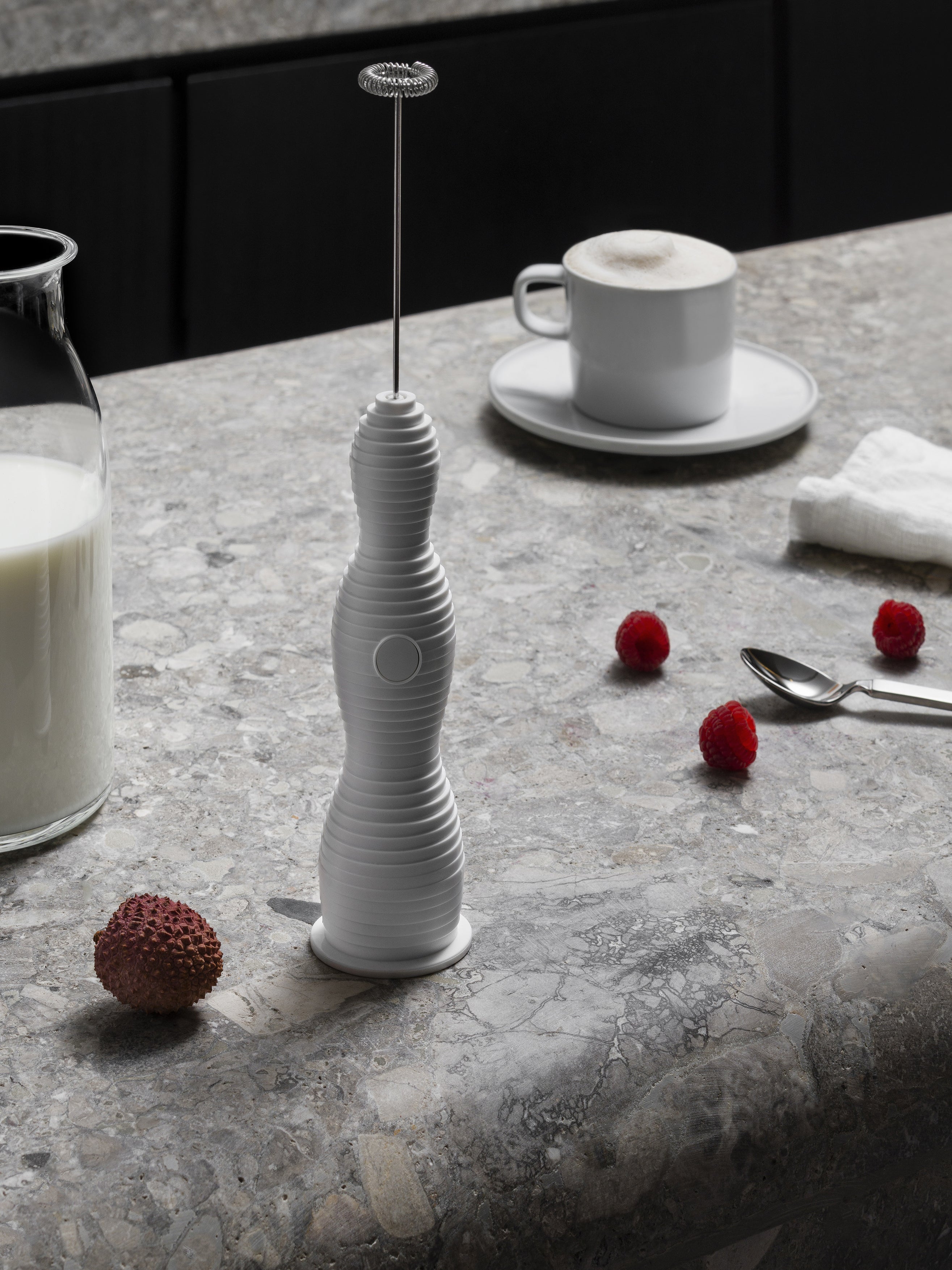 Pulcius white milk frother