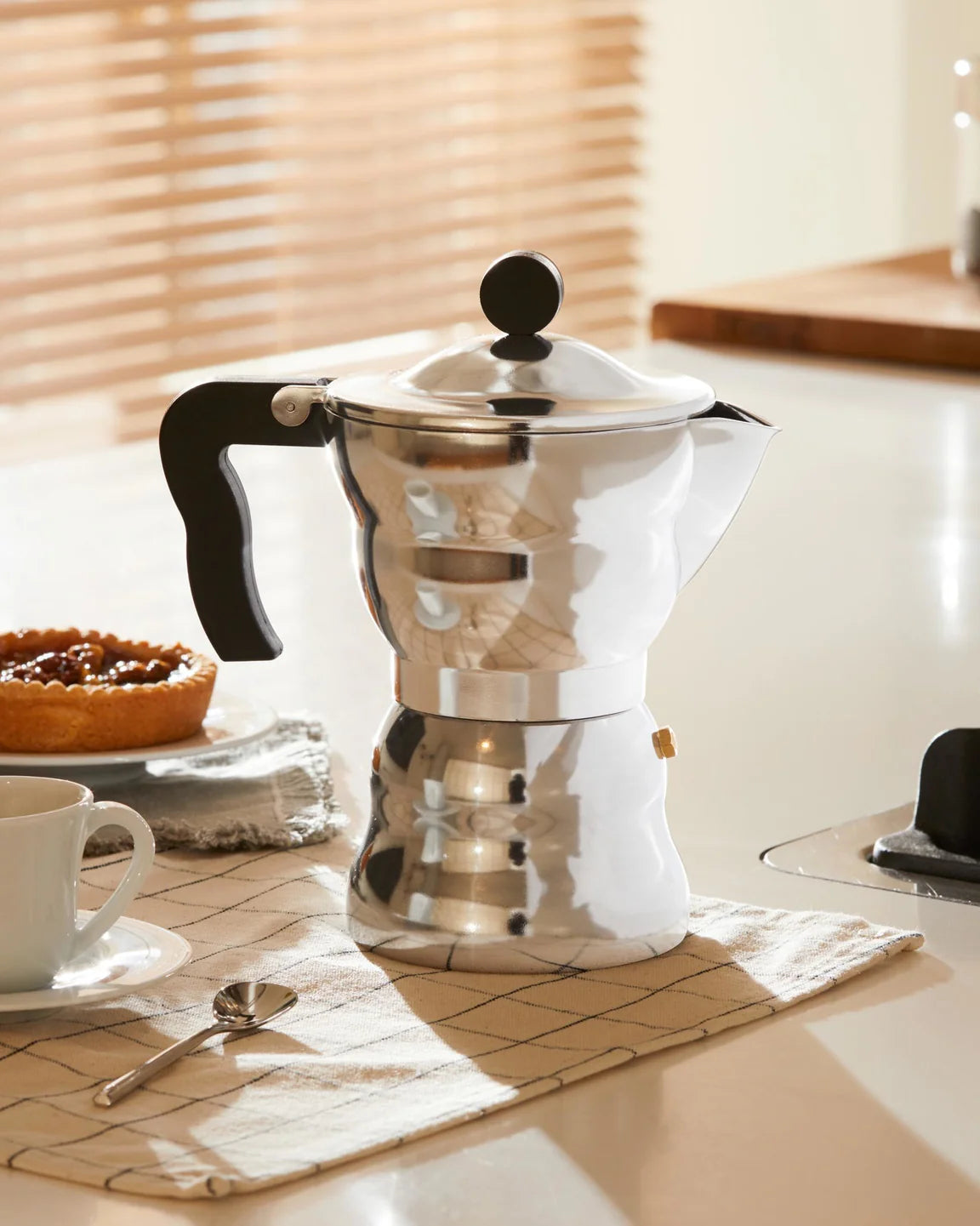 Alessi Silver Moka mit Schwarz