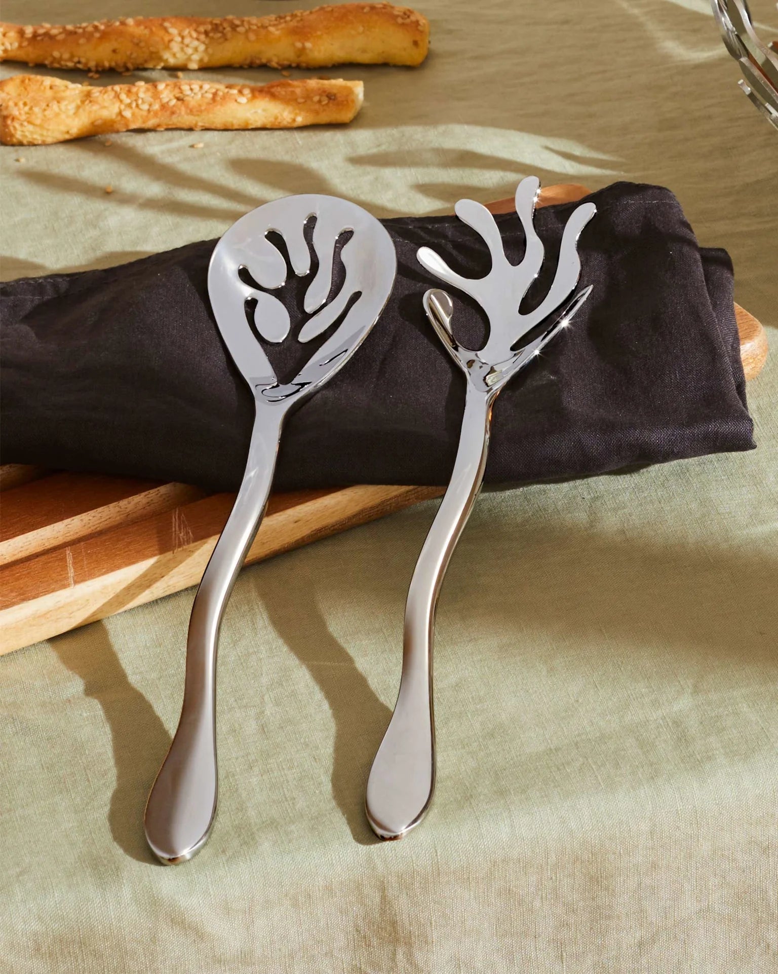 Mediterraneo steel lettuce cutlery