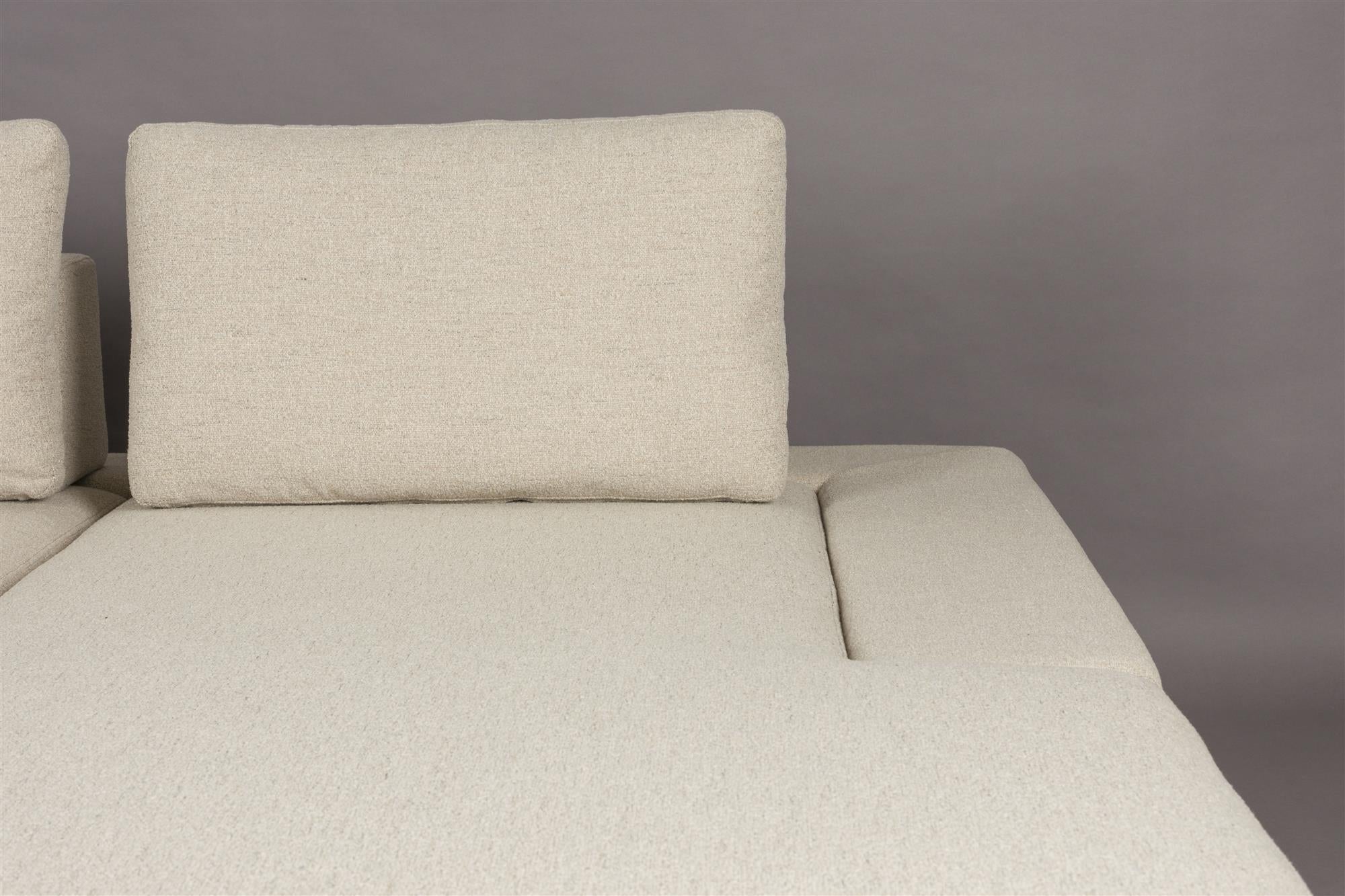 Rechts -seitens Shelly Beige Ecke mit einer schwarzen Basis