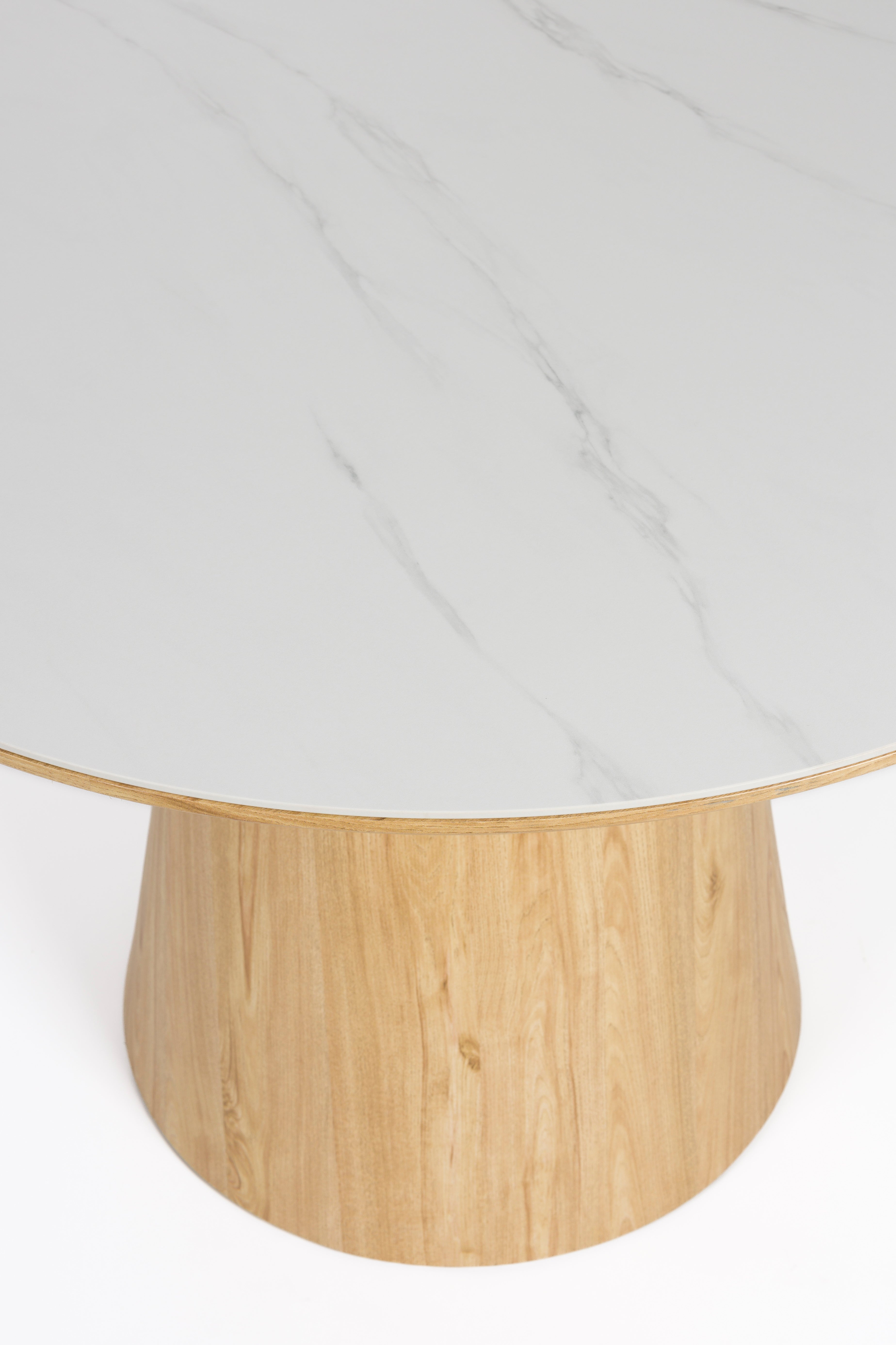 ALMIRA round table oak veneer