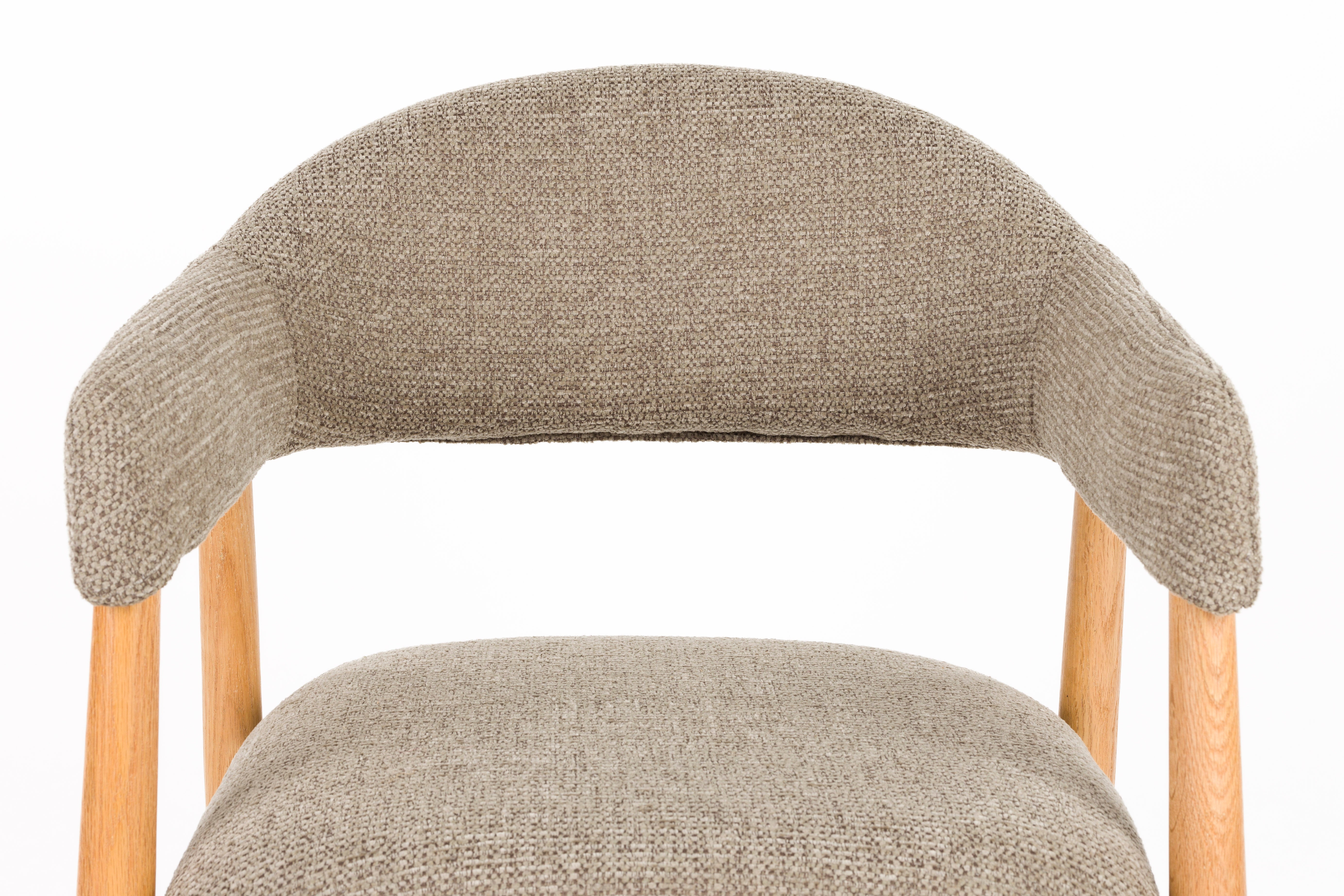 Stuhl INDY braun mit Holzgestell
