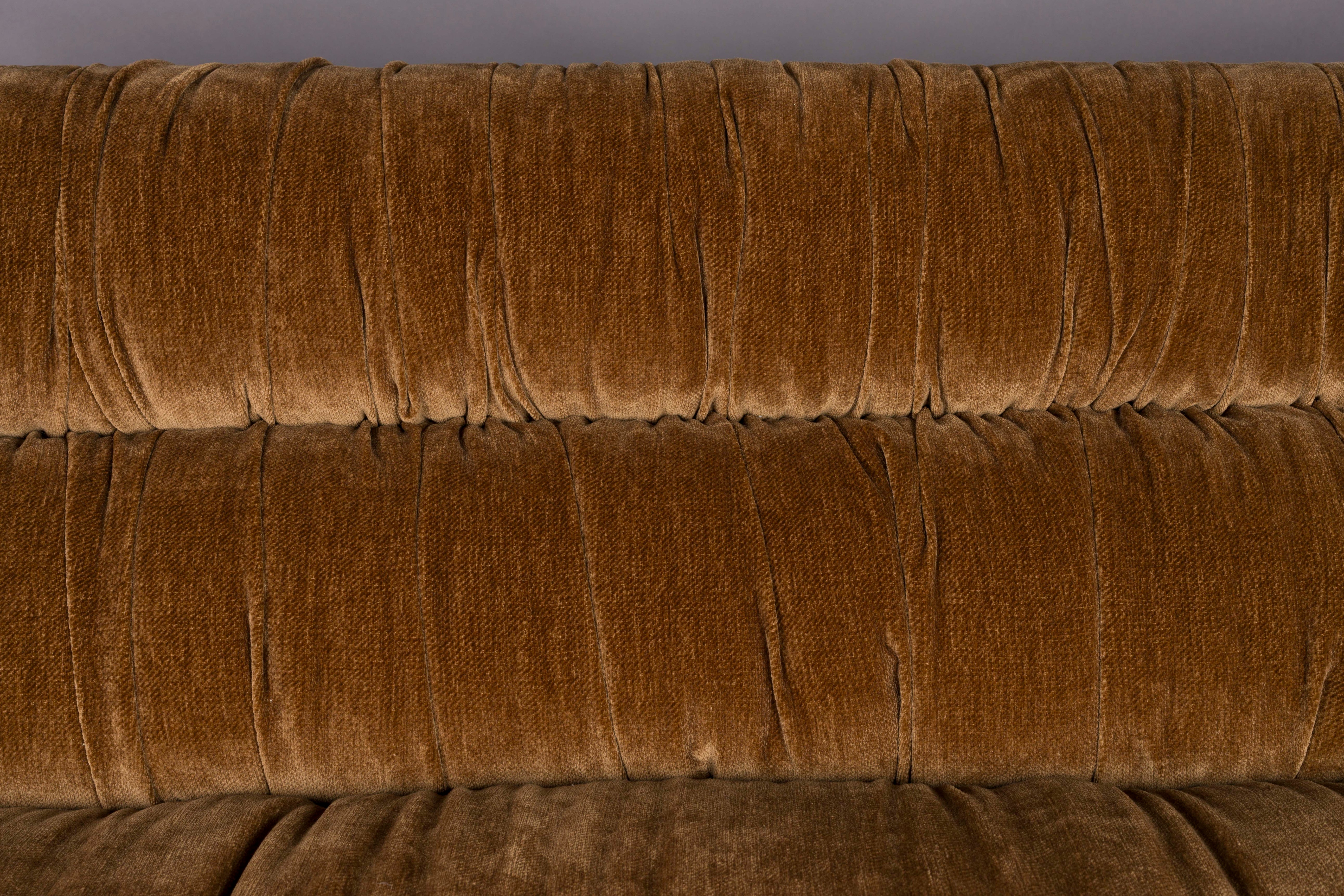 Sofa DOUGLAS cognac Samt
