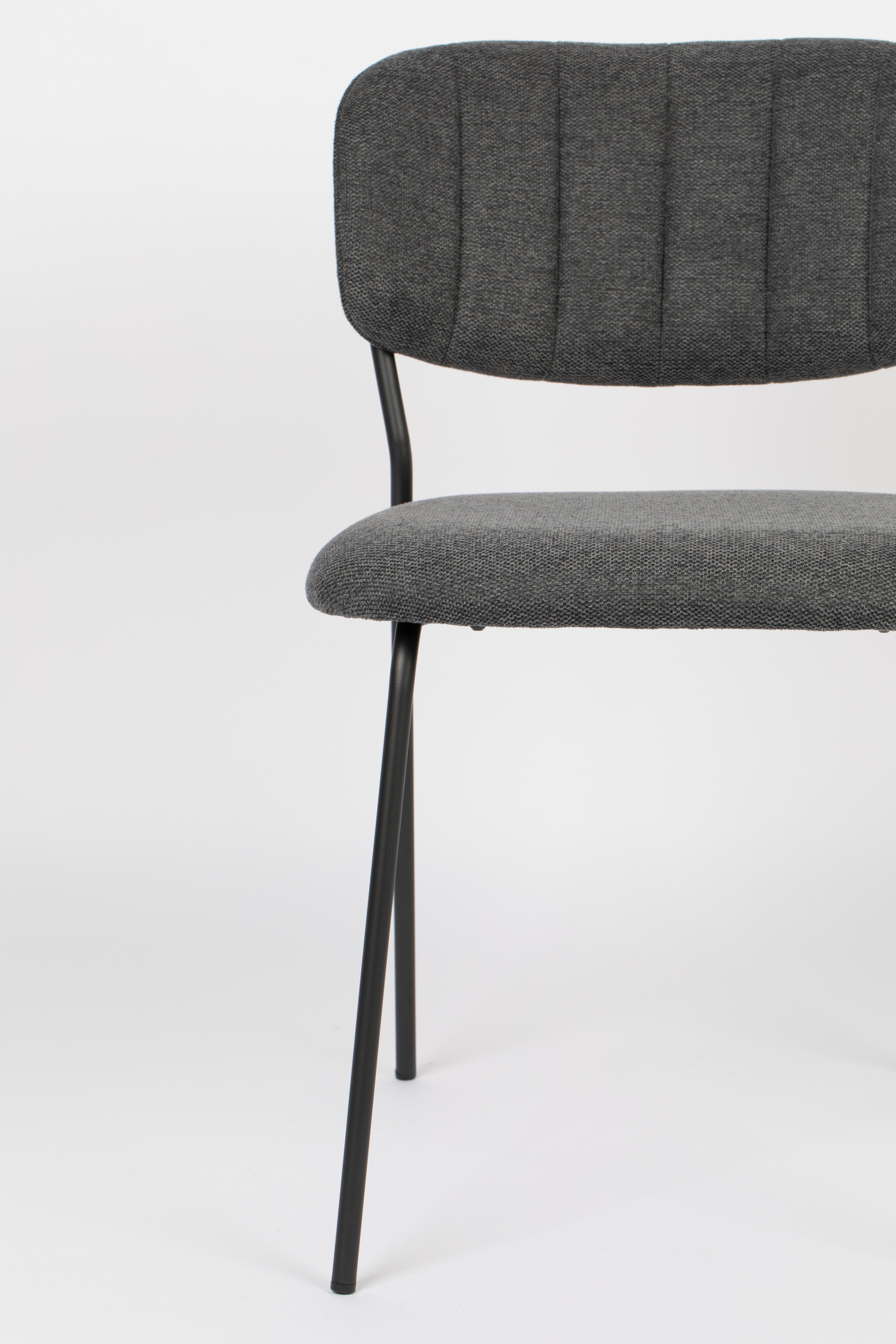 Jolien Dark gray chair with a black base