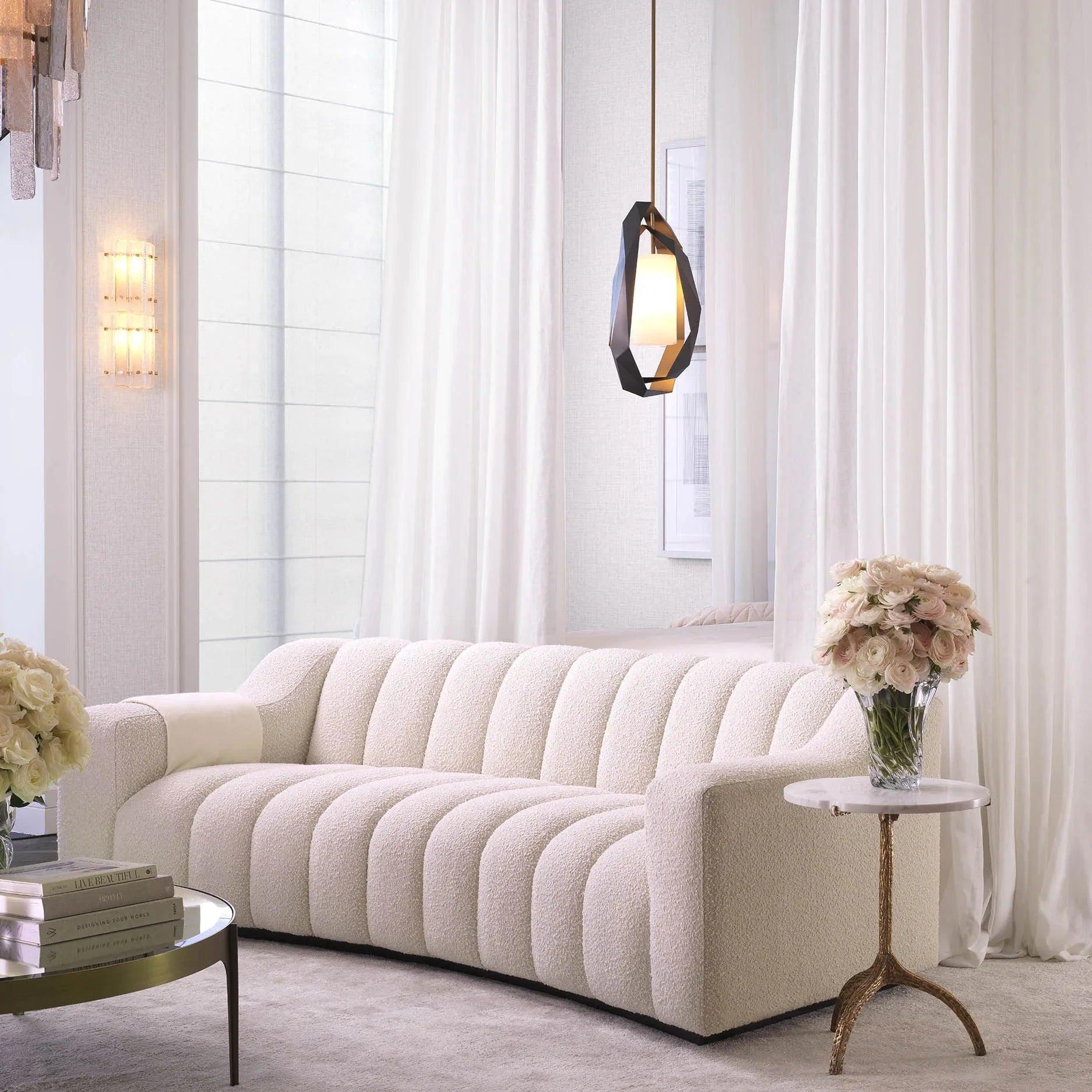 Sofa w tkaninie boucle KELLY kremowy - poekspozycyjna Eichholtz    Eye on Design