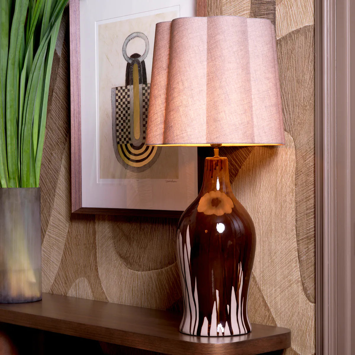 Beatriz brown table lamp