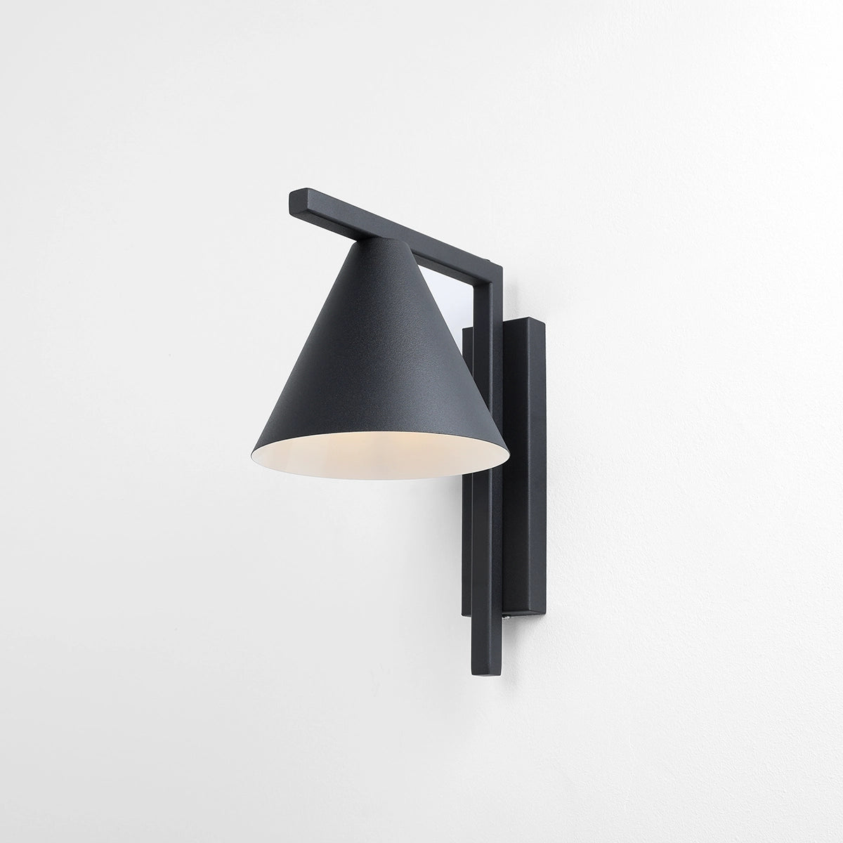 Black forms wall lamp