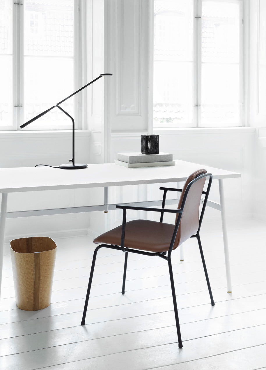 Upholstered chair Studio Black Base