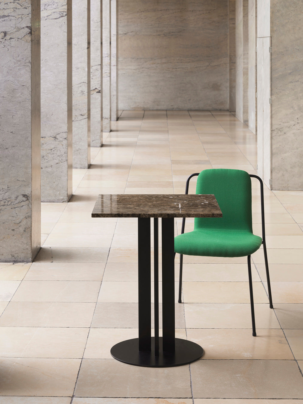 Cafe table Scala sand marble top with a black base