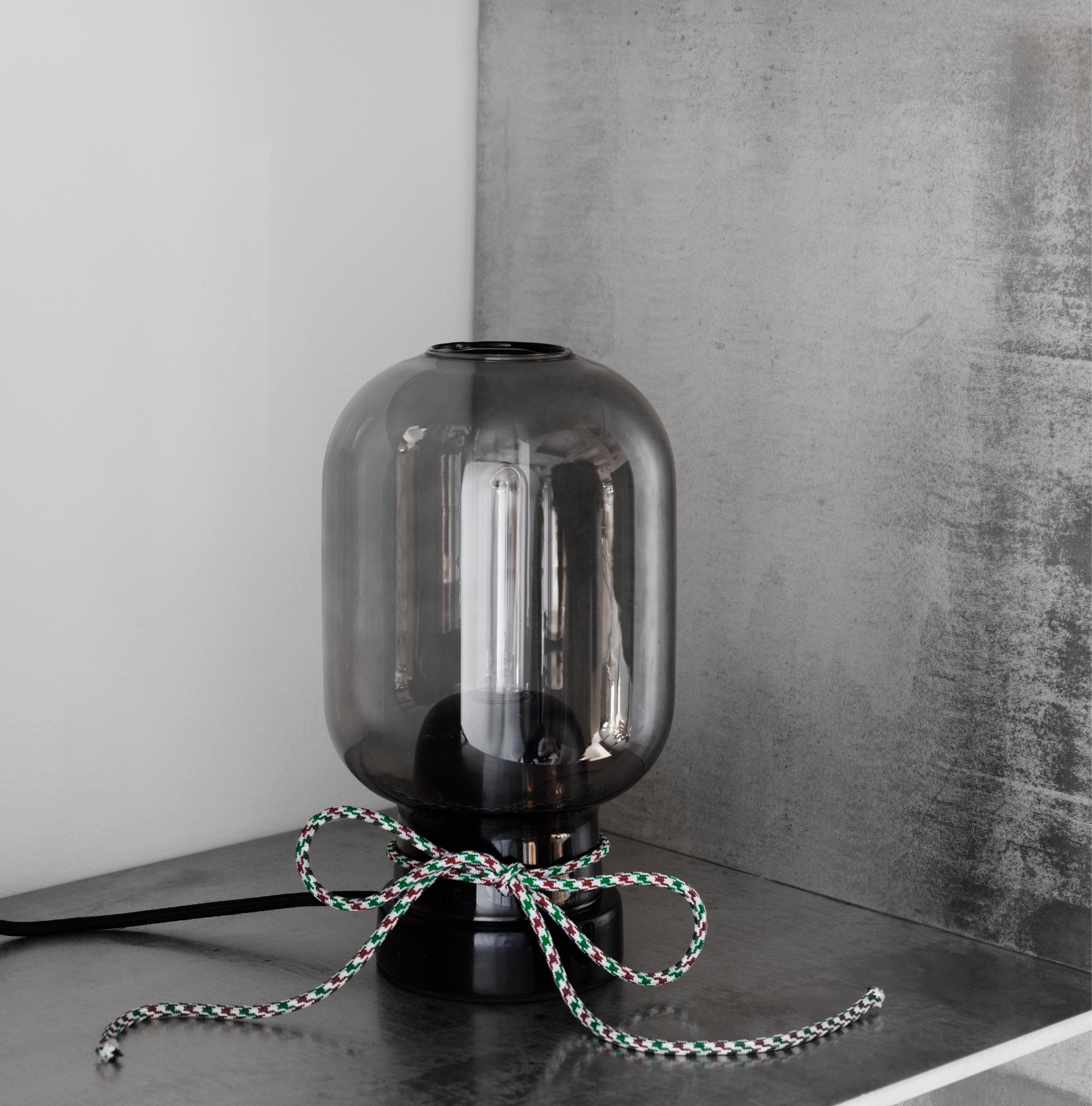 Lampa stołowa AMP szkło dymione z czarnym marmurem