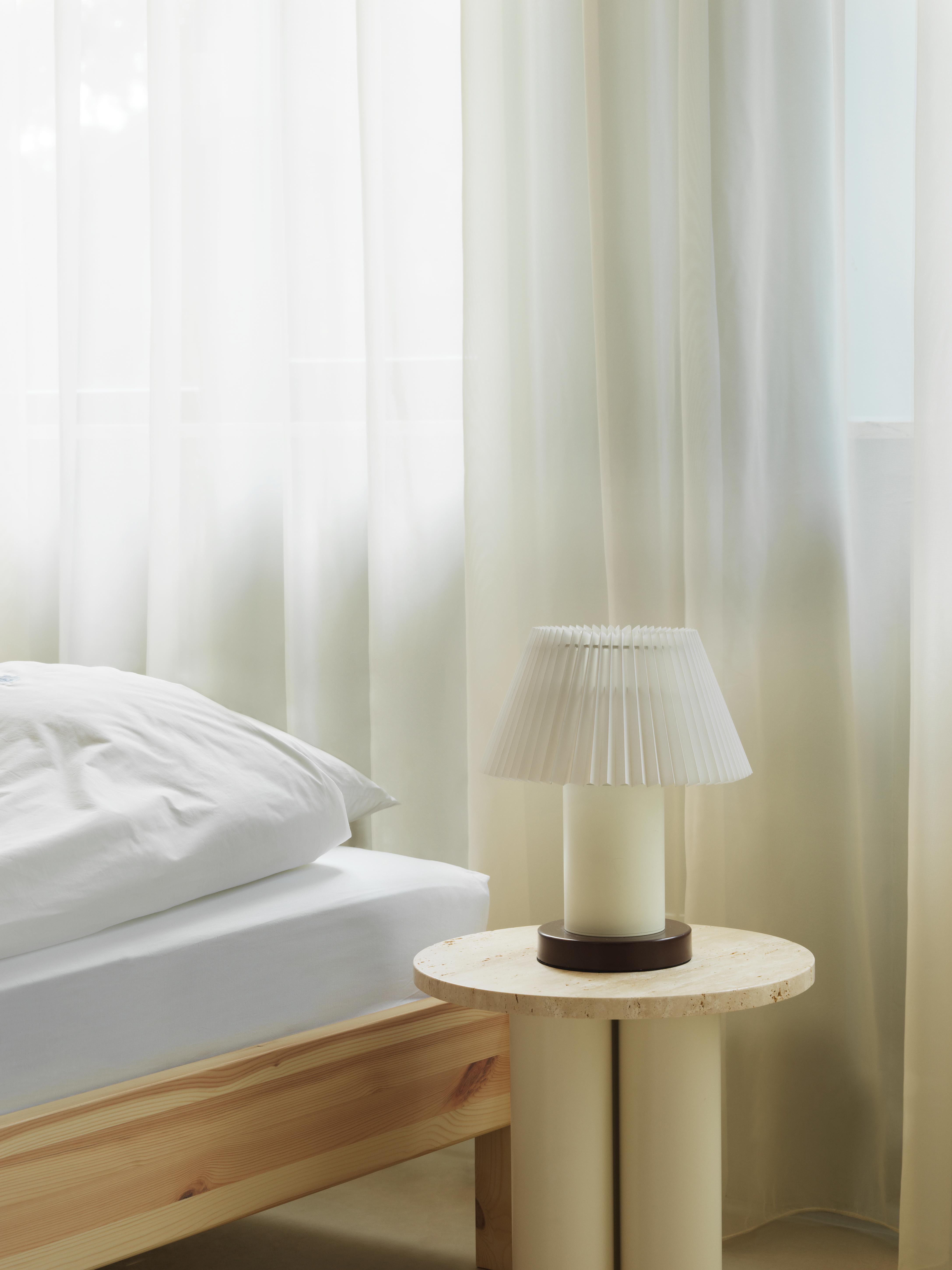 Lampa stołowa CELLU biały z brązową podstawą