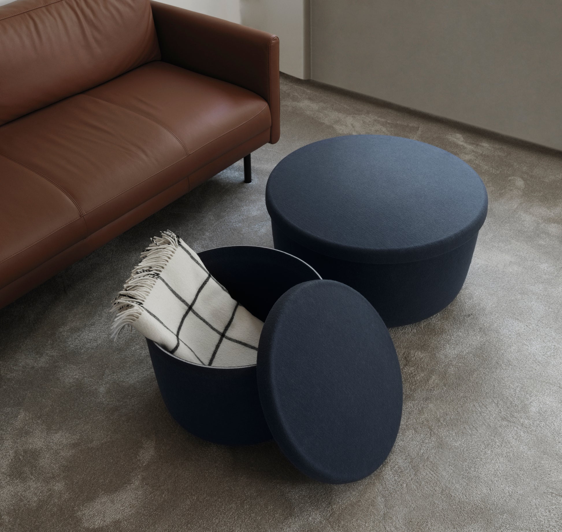 Pouf with hide brown storage