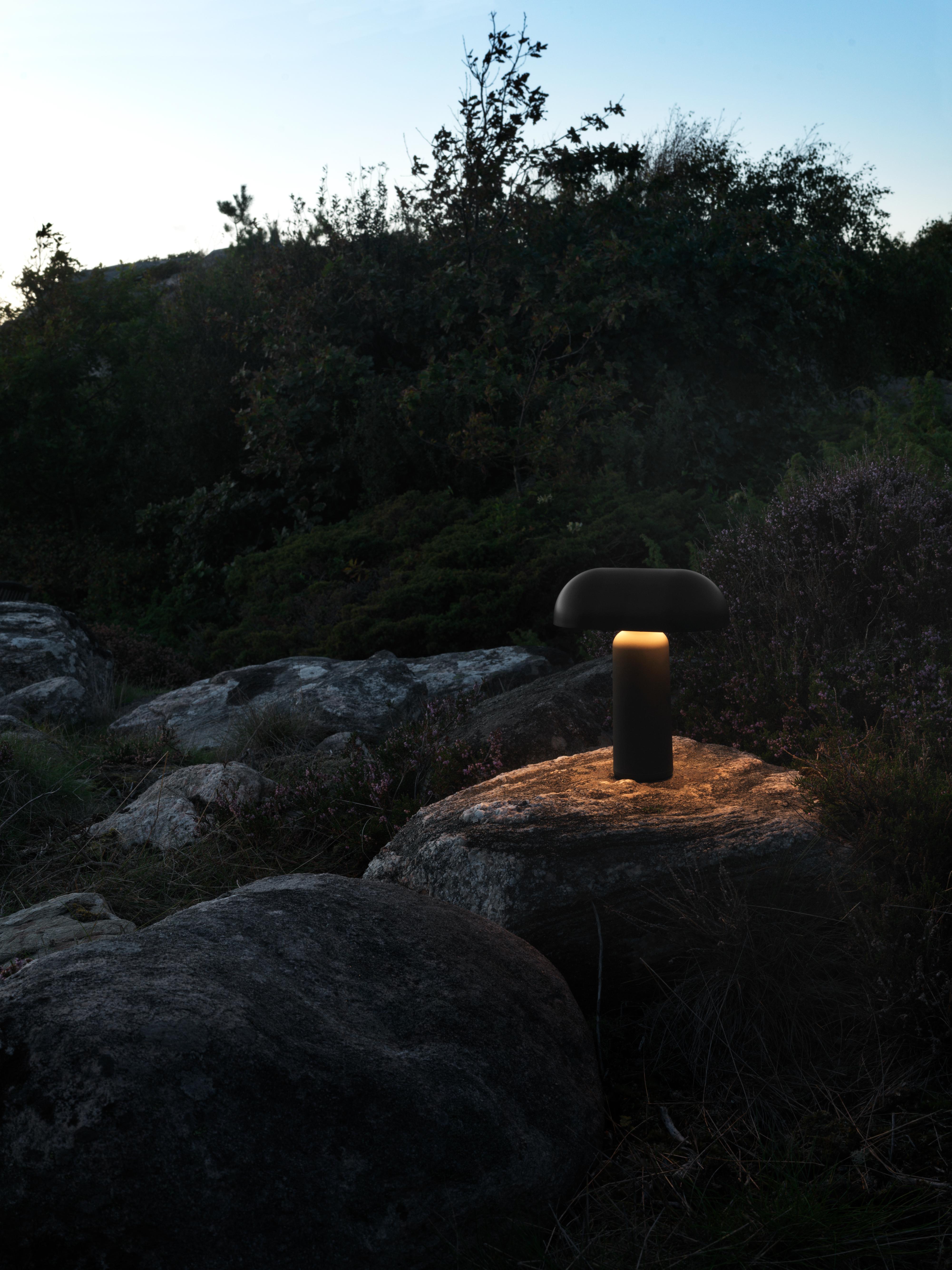 Lampa przenośna PORTA czarny