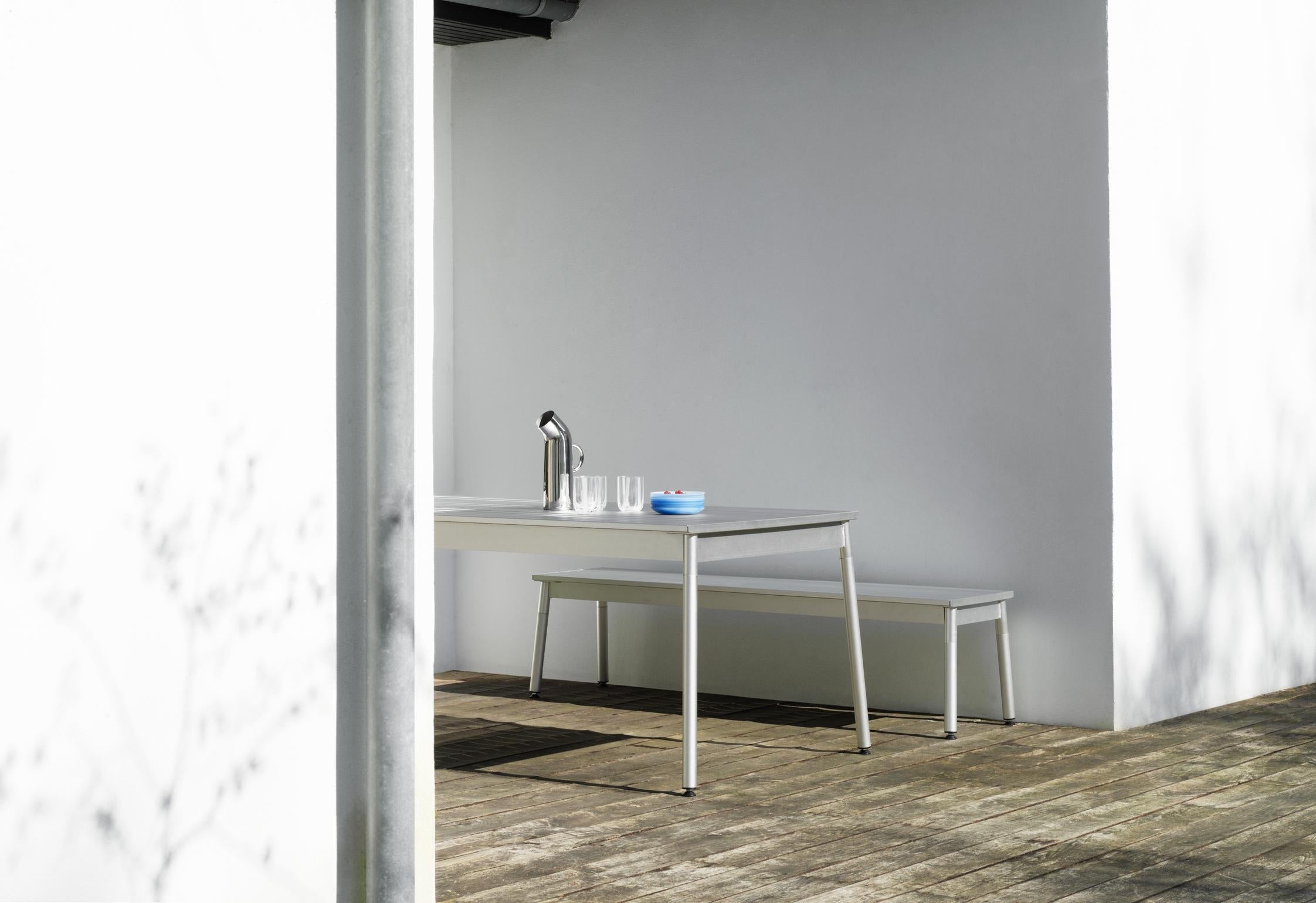 Table ex aluminum