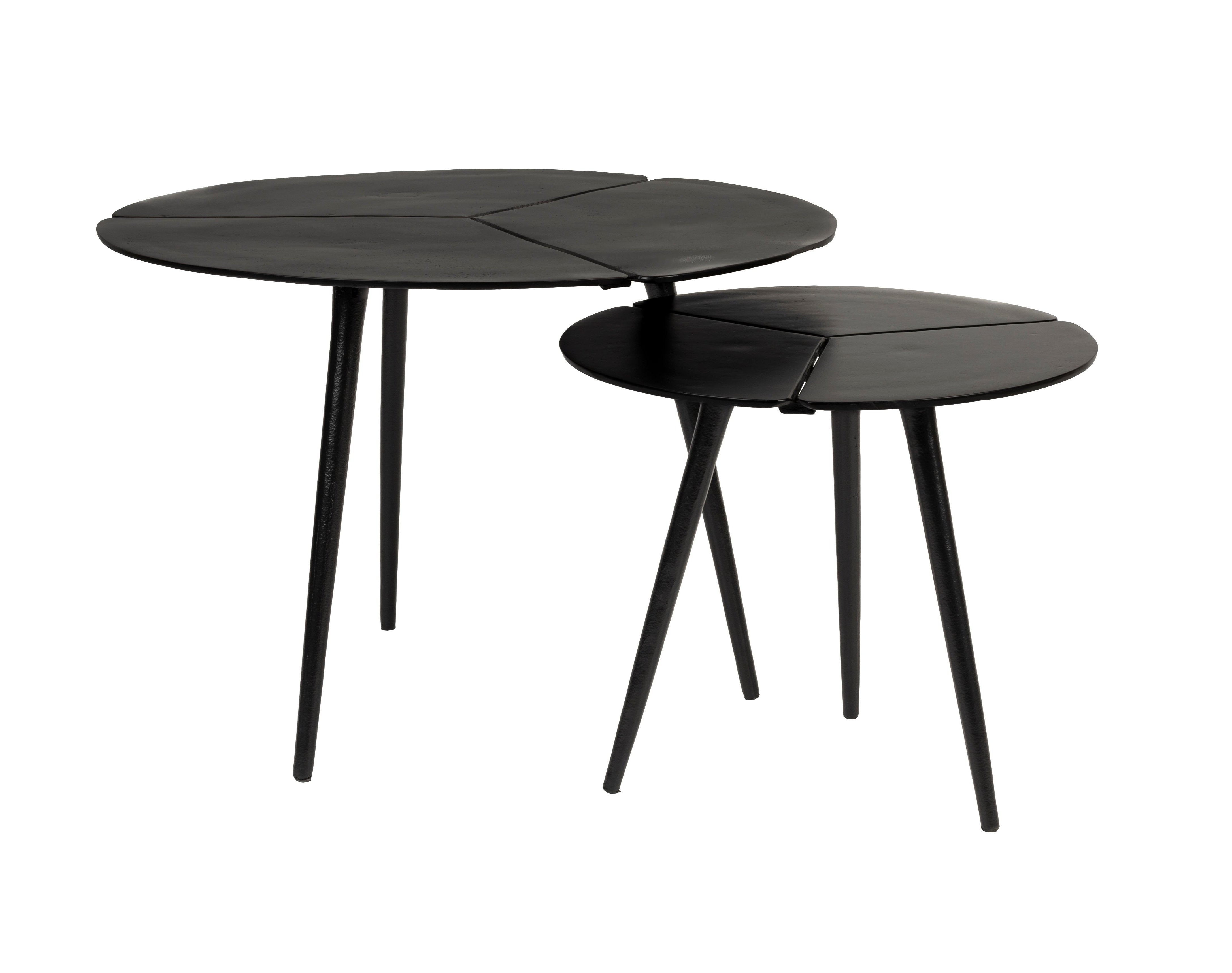 Kourdebour black tables