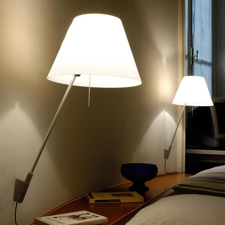 Costanza Wandlampe grau