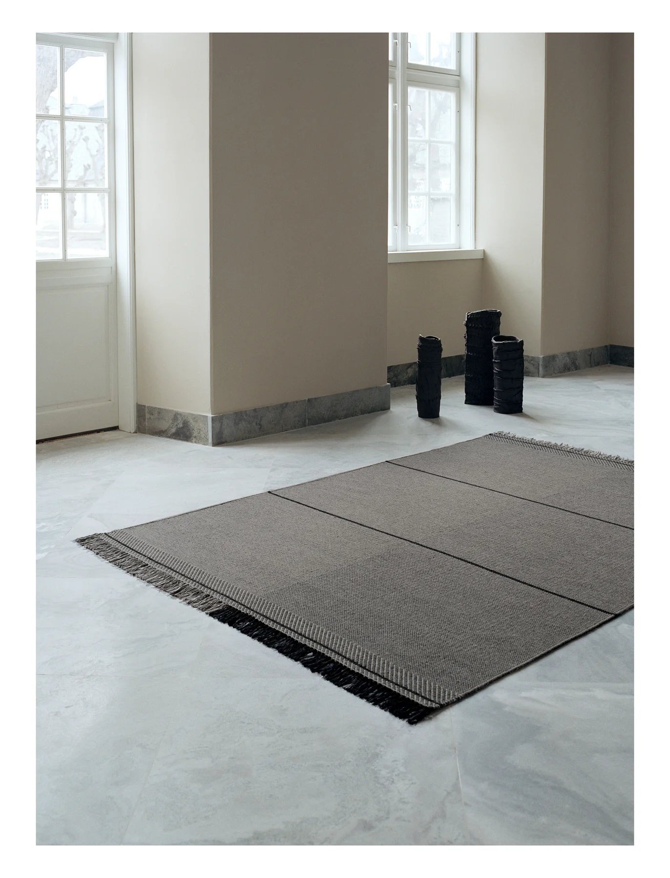 MINDFUL SOUL rug gray