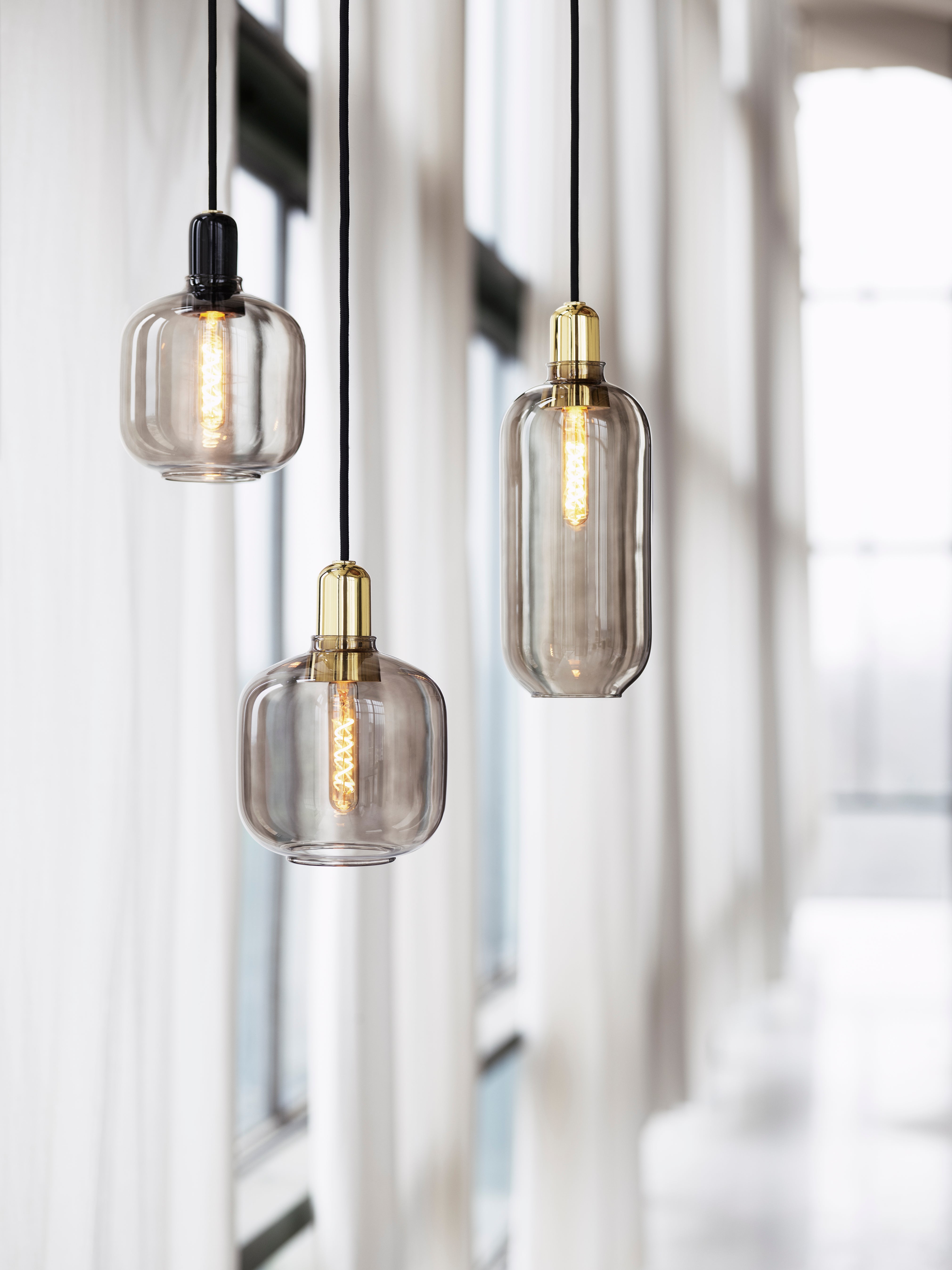 AMP Pendelleuchte Rauchglas mit Goldfinish