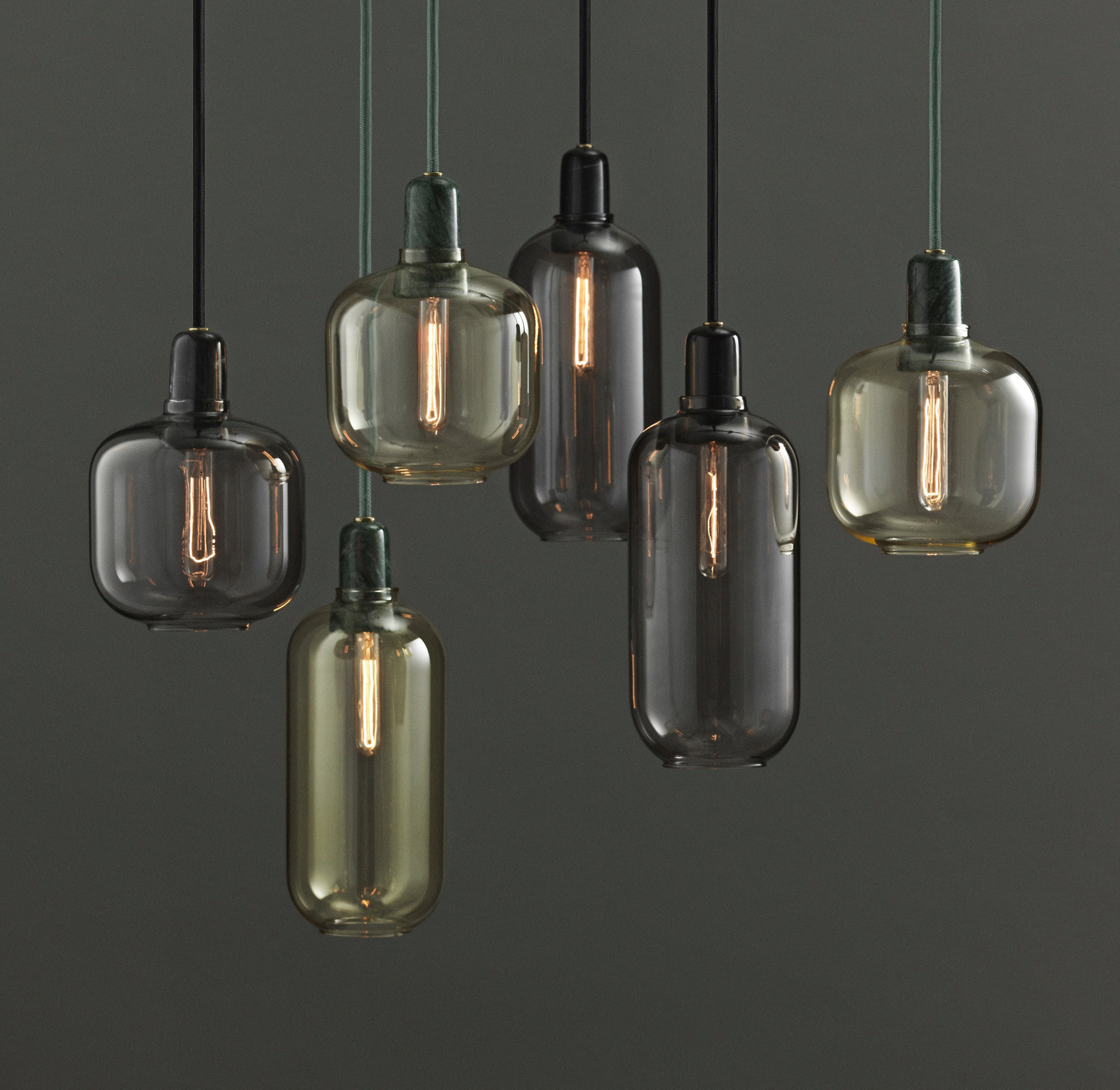AMP LARGE Pendelleuchte, Rauchglas mit schwarzem Marmor