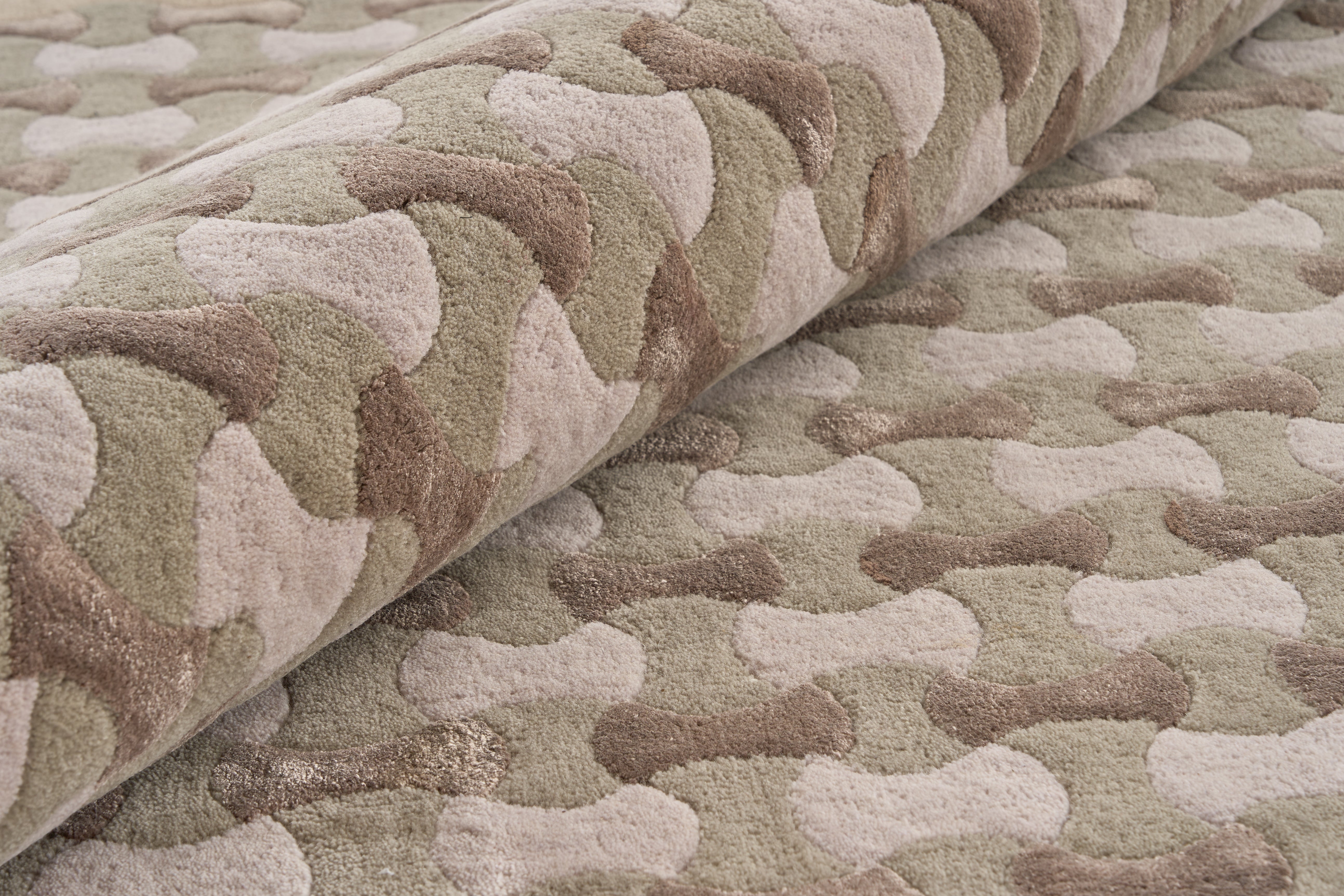 Teppich SCALLOP olivgrün mit Grau und Beige