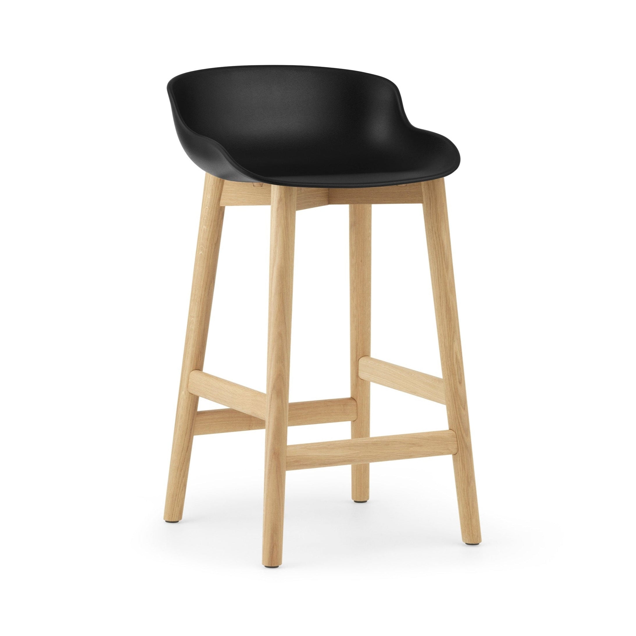 Hyg Black Bar Chair with an oak base