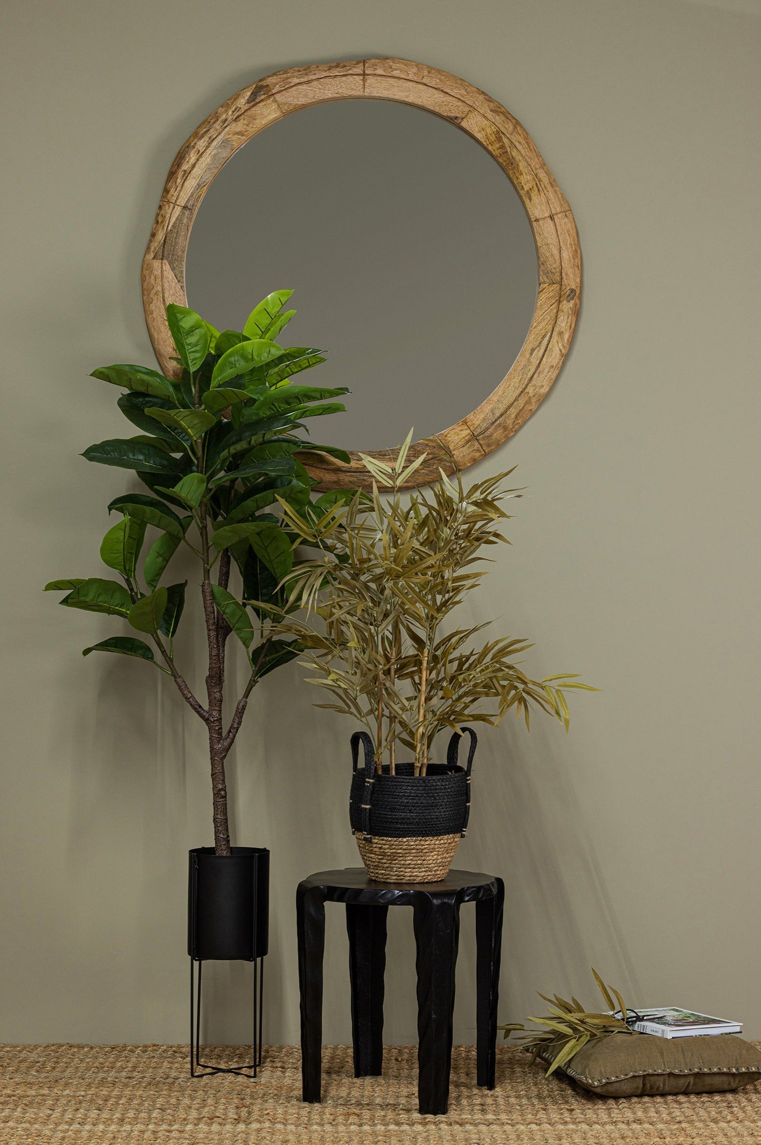 Sztuczna roślina BAMBOO oliwkowa zieleń Woood    Eye on Design